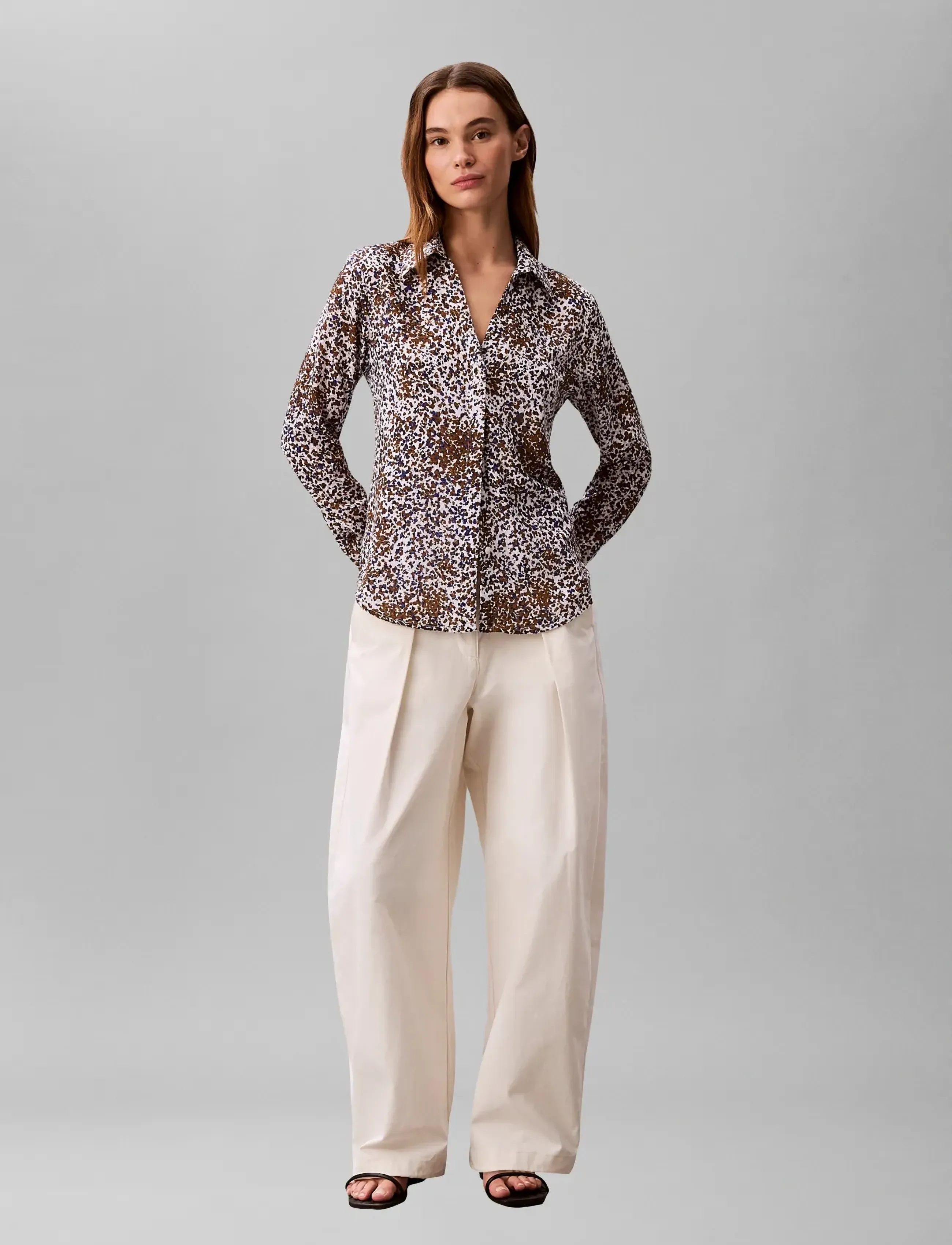 Calvin Klein PRINT﻿ED FIL COUPE FITTED SHIRT - Hemden - SEPIA FLECKED ANIMAL PRINT / multi