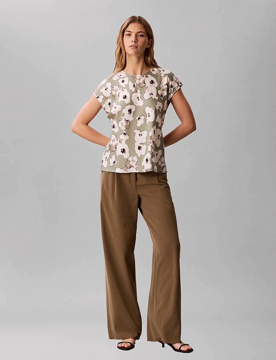 Calvin Klein - PRINTED MATTE SATIN SHEATH TOP - lyhythihaiset puserot - shadow buttercup floral print - 0