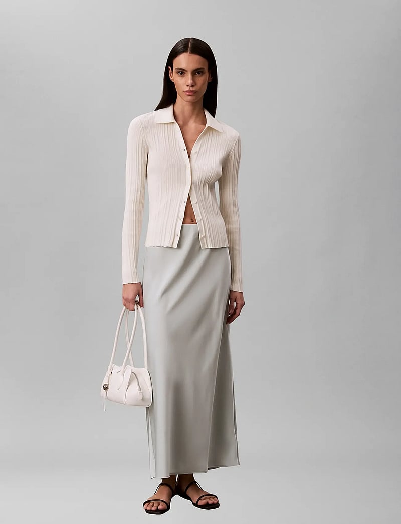 Calvin Klein - SHINE SATIN MAXI SKIRT - satinröcke - pale meadow - 0