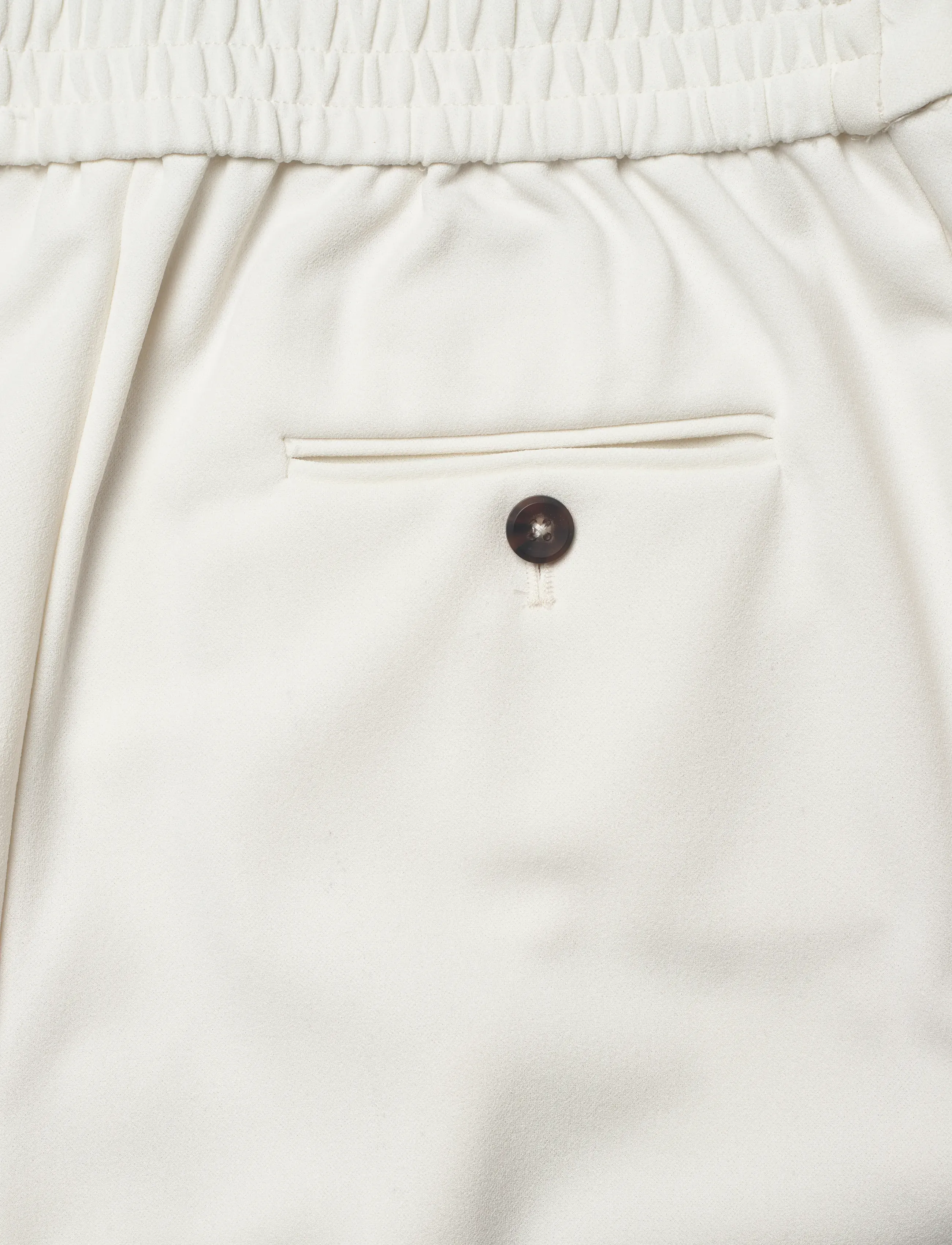 Calvin Klein - STRETCH CREPE TRAVEL PANT - spodnie proste - tofu - 3
