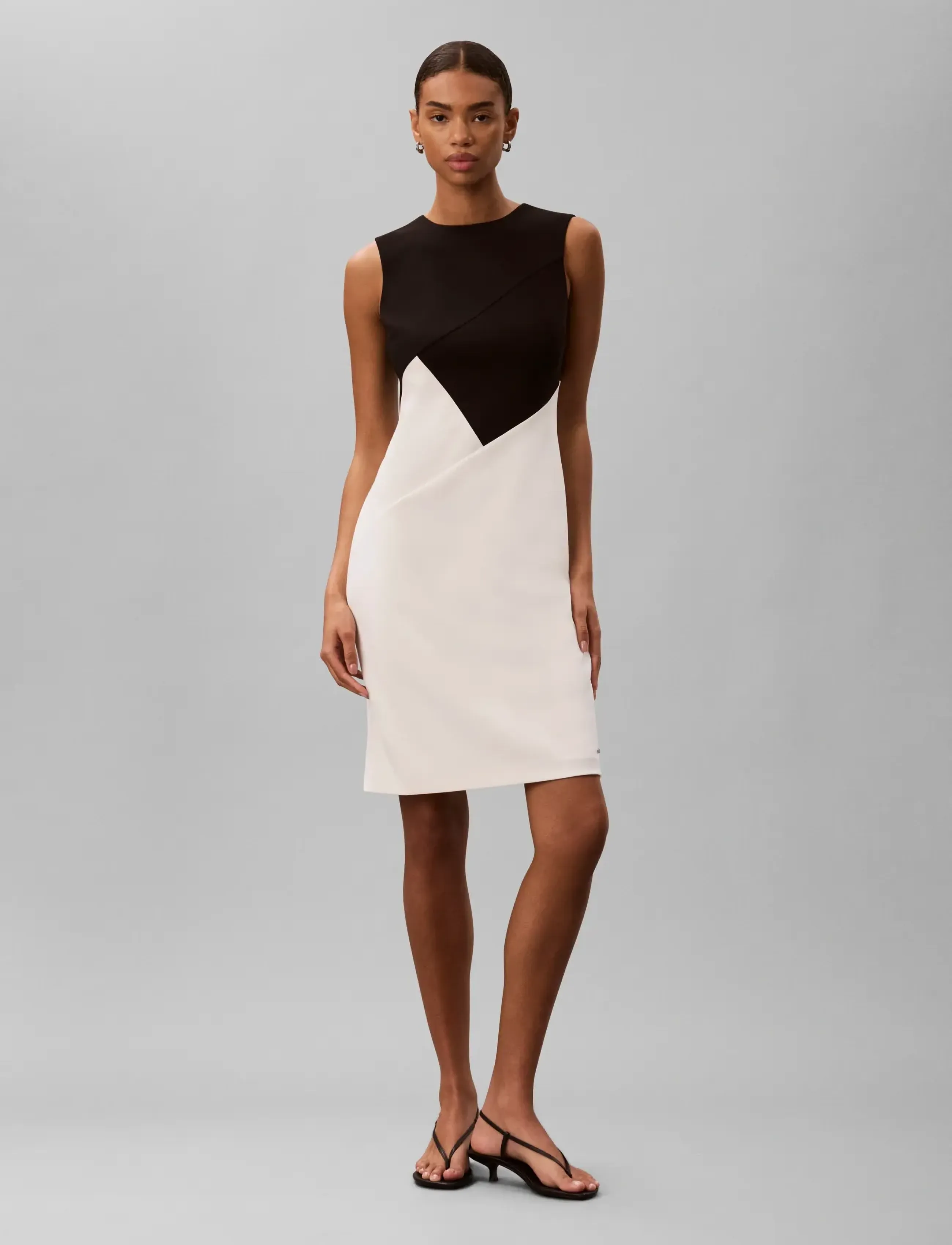 Calvin Klein SCUBA CREPE SL COLORBLOCK DRESS - Calvin Klein - TOFU AND BLACK COLORBLOCK / cream