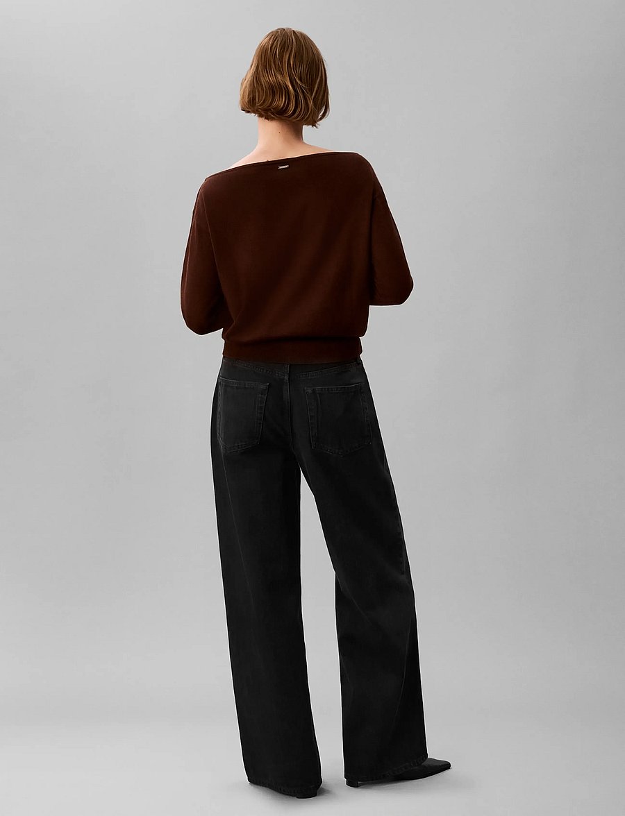 Calvin Klein - MERINO BLEND OPEN NECK SWEATER - striktrøjer - rich brown - 2