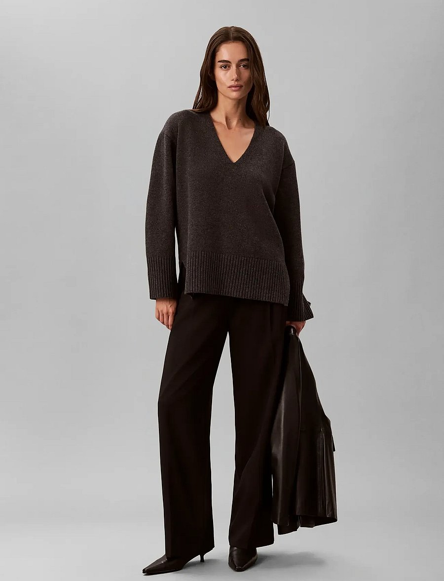 Calvin Klein - LUX WOOL VNECK SWEATER - stickade tröjor - b85 gunmetal heather - 0