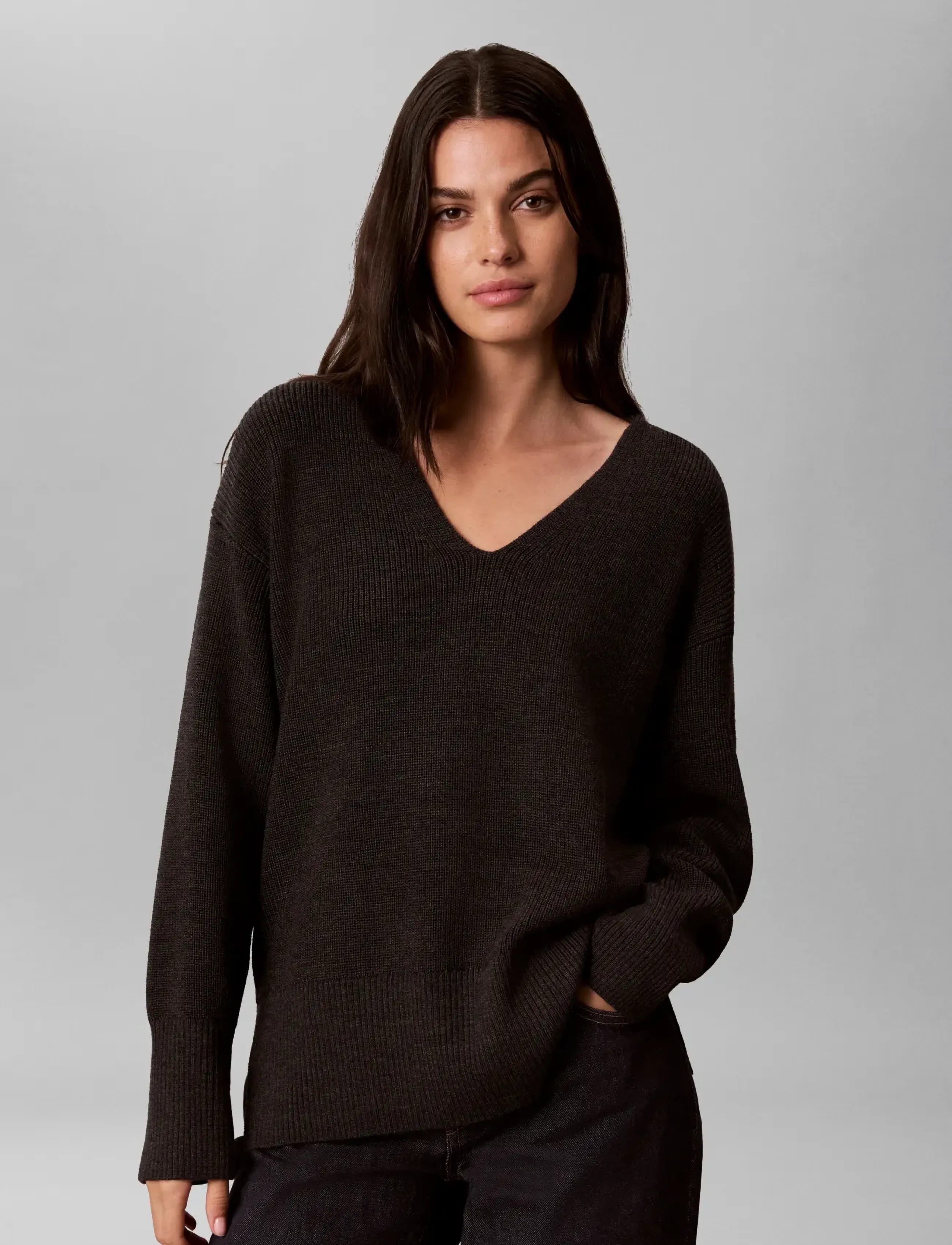 Calvin Klein - Wool Blend VNeck LS Sweater - b85 gunmetal heather - 3