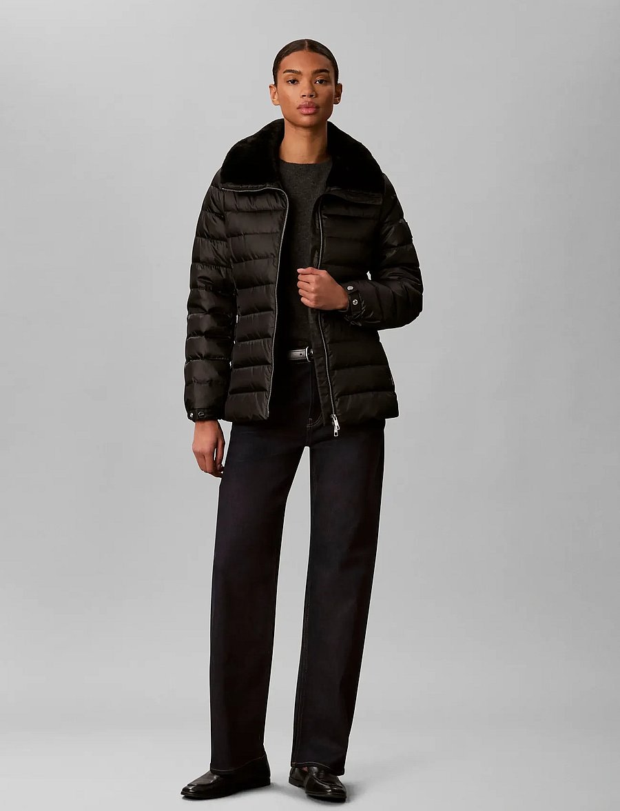 Calvin Klein - SATIN LW SHORT PUFFER WITH FUR - vinterjakker - black - 0