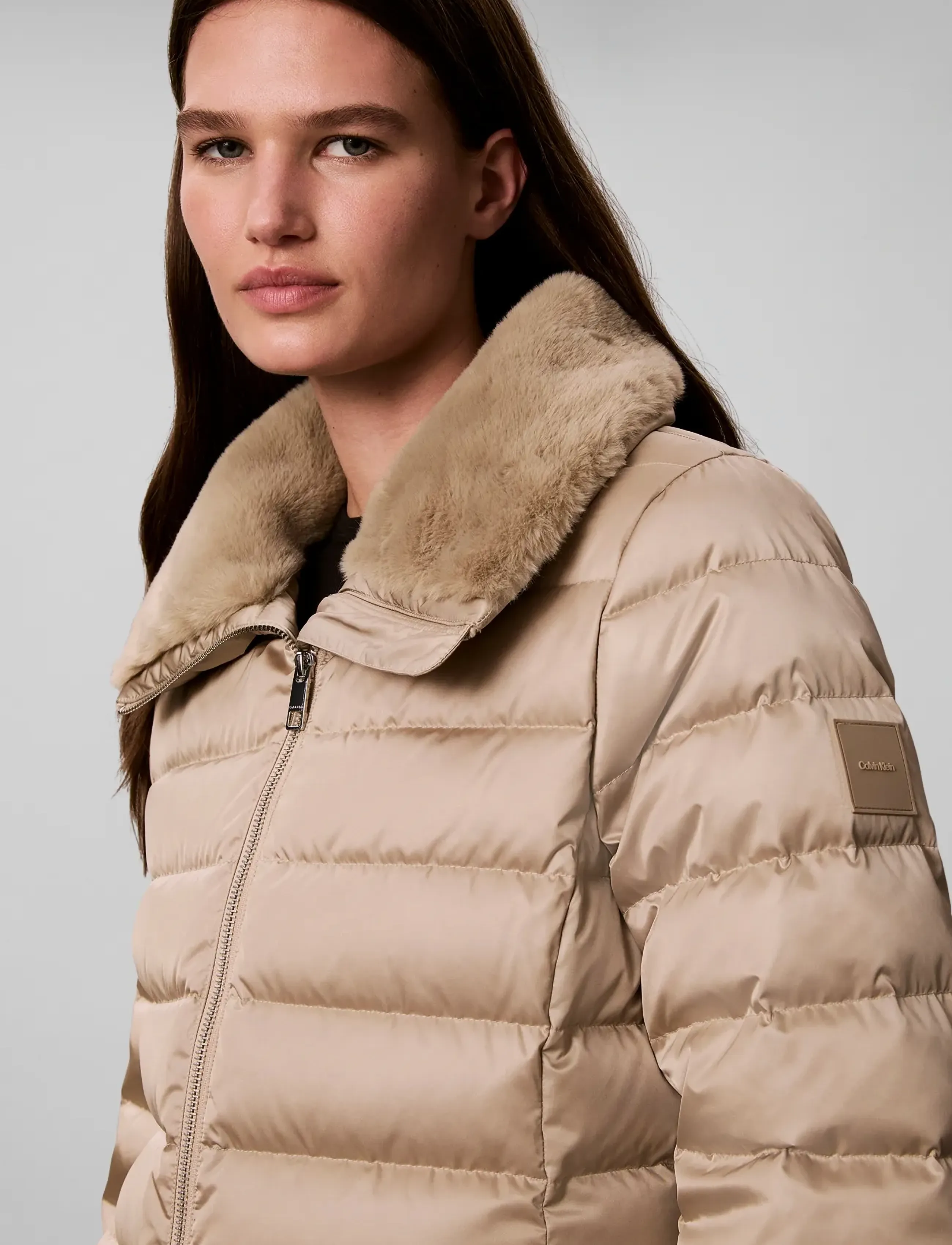 Calvin Klein - SATIN LW SHORT PUFFER WITH FUR - winterjacken - crockery - 4