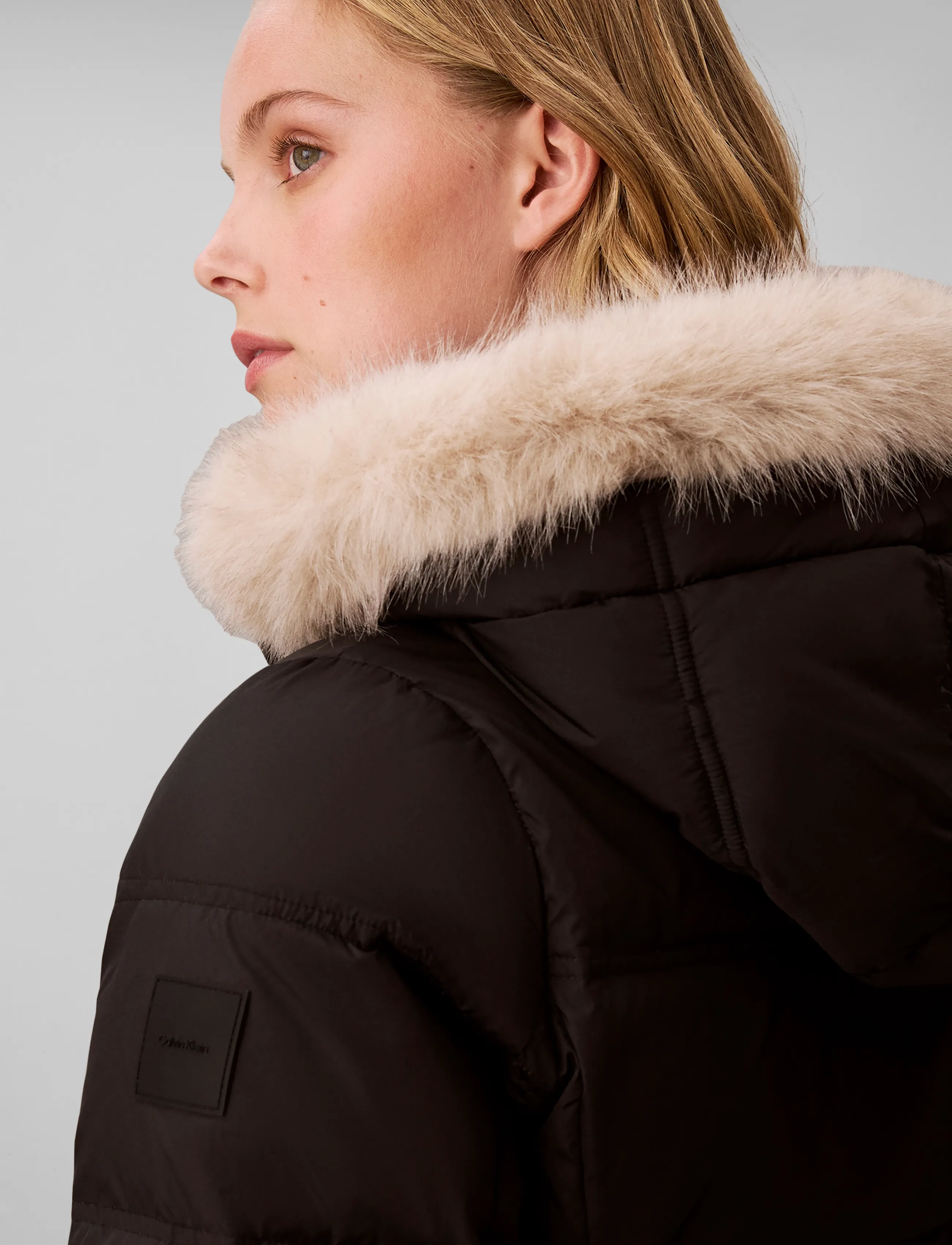 Calvin Klein - MATTE MW BELTED SHORT PUFFER WIT - black - 5