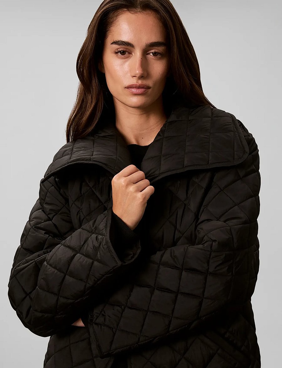 Calvin Klein - LW LONG QUILTED LINER COAT - coats - black - 3