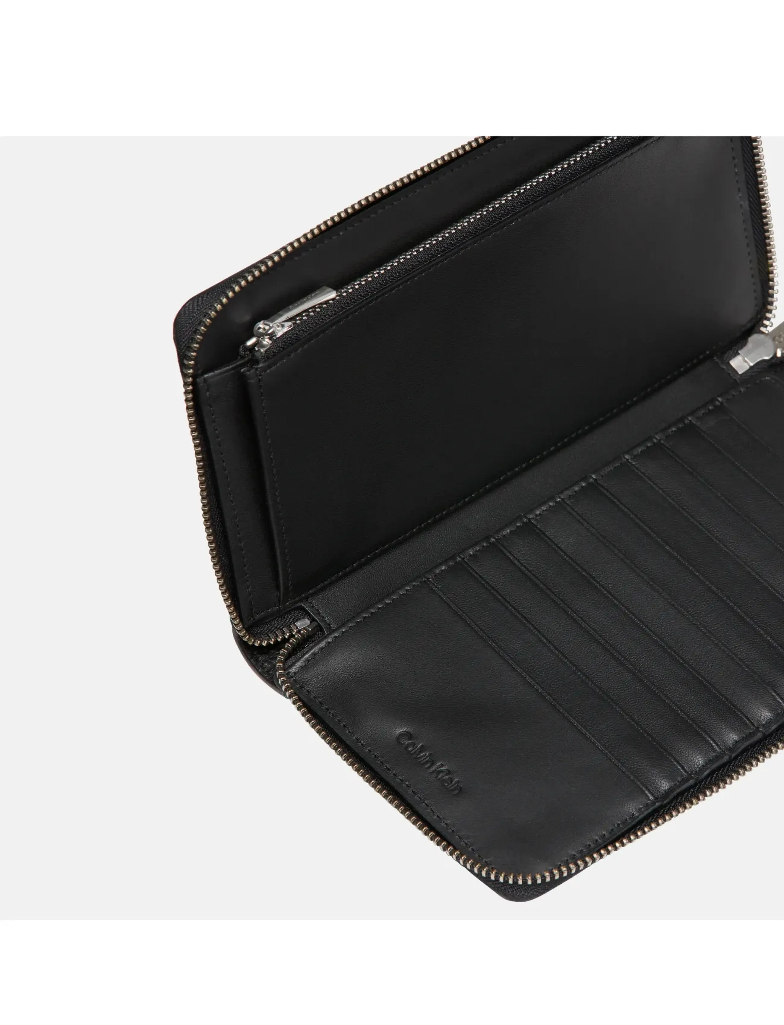 Calvin Klein - FOIL EMBOSS LONG ZIP FOLD - black - 3