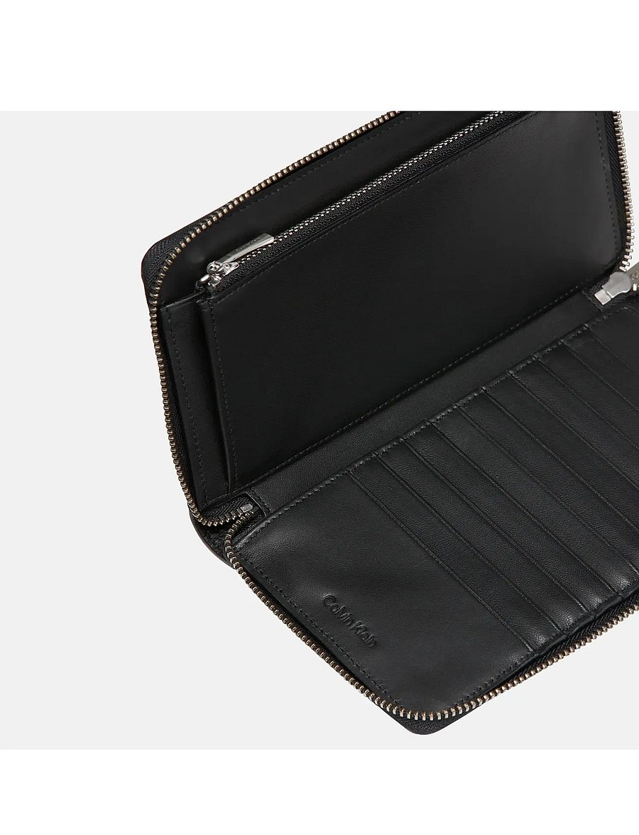 Calvin Klein - FOIL EMBOSS LONG ZIP FOLD - portemonnaies - black - 3