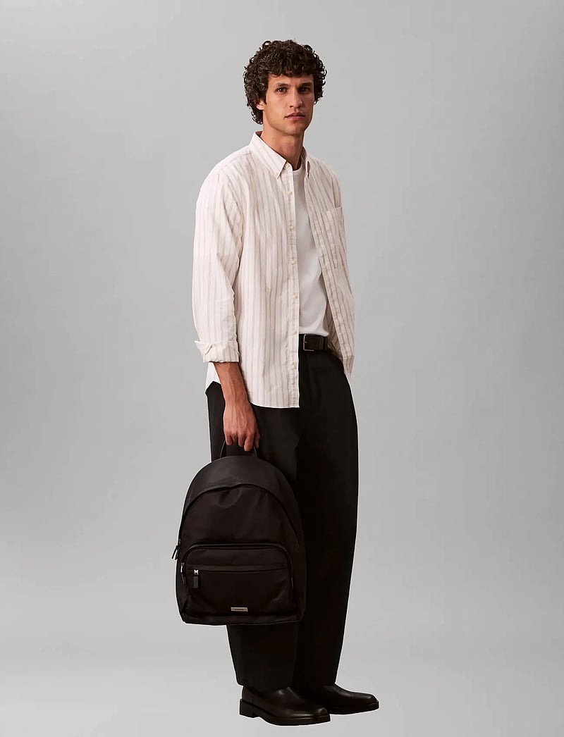 Calvin Klein - SLEEK ROUND BACKPACK - nach anlass kaufen - black - 0