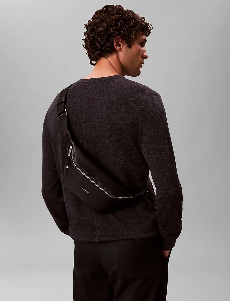 Calvin Klein - RAISED WAISTBAG - prekės kiekvienai progai - black - 0