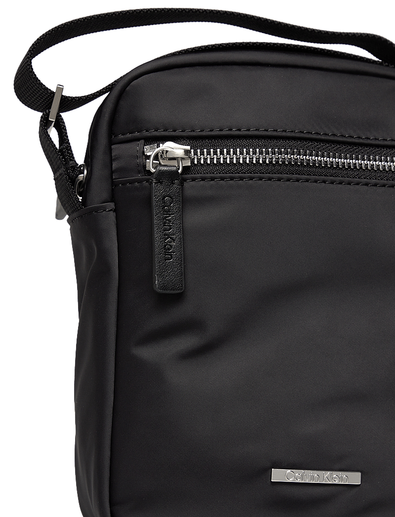 Calvin Klein - SLEEK NYLON REPORTER - prekės kiekvienai progai - black - 3
