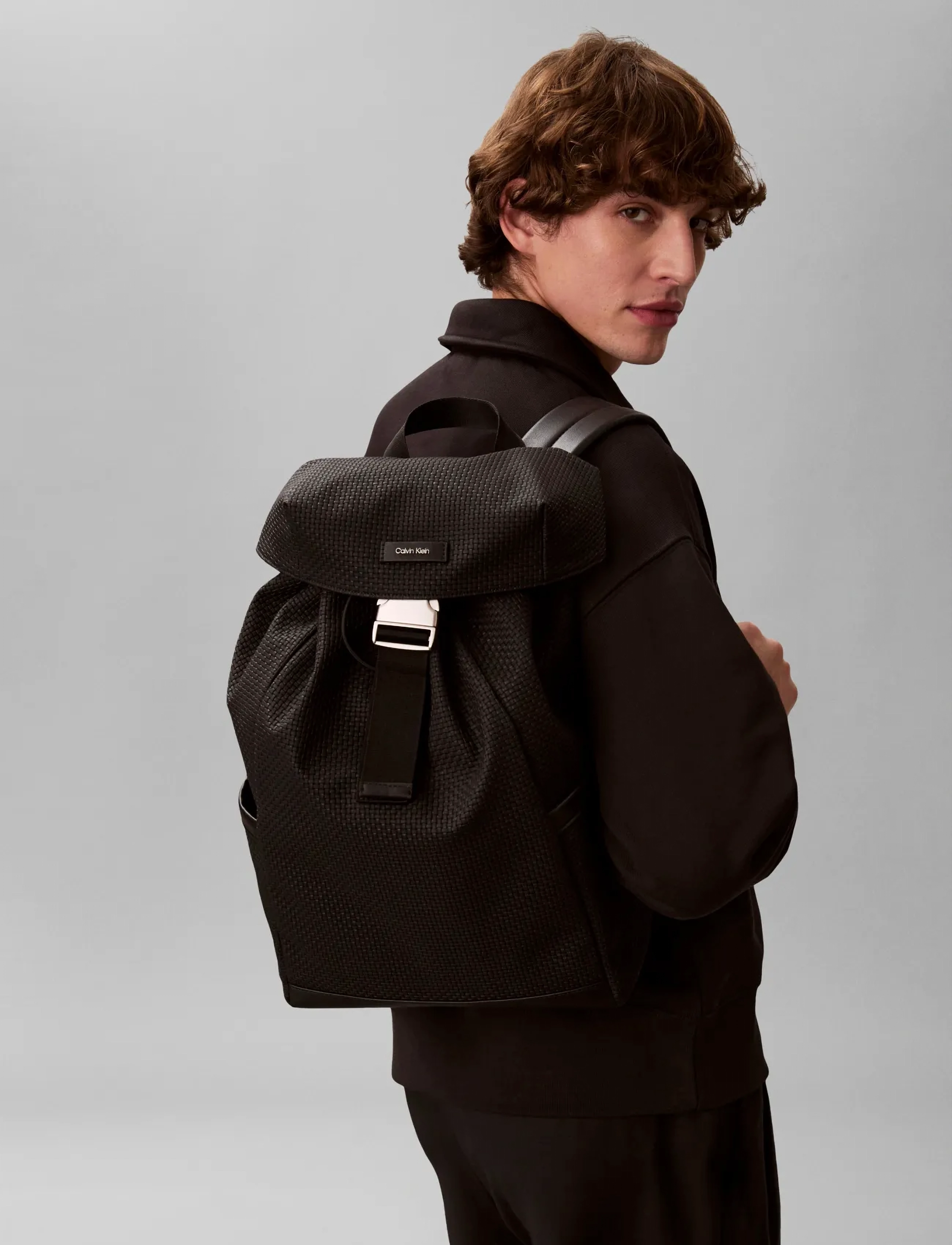 Calvin Klein Embossed Woven Flap Backpack, One Size, Bags, Schwarz - Backpacks, Männerswear