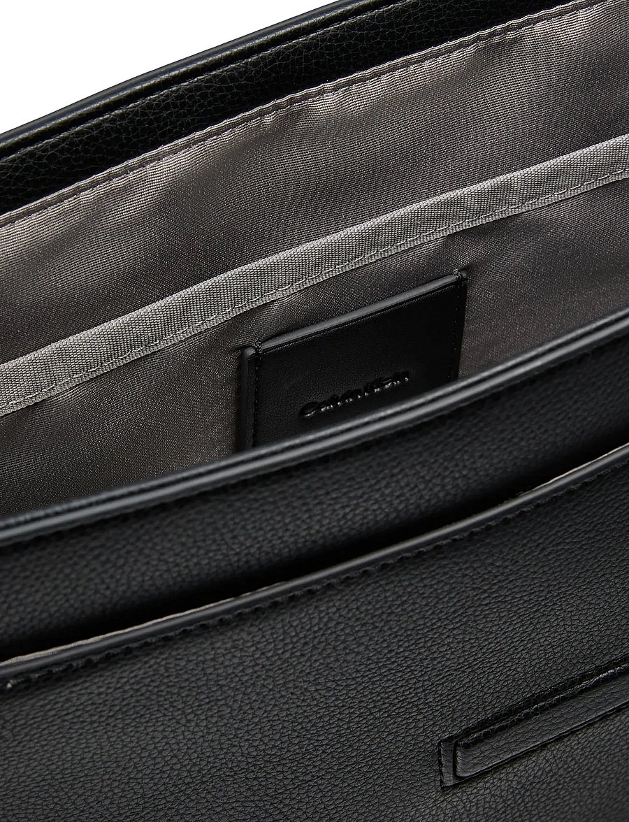 Calvin Klein - RAISED FLAP MESSENGER - nach anlass kaufen - black - 3