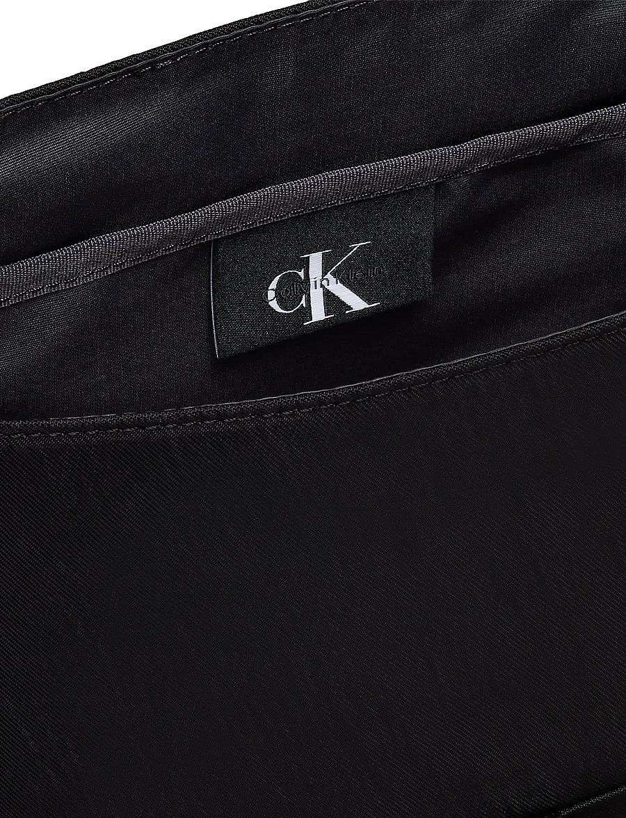 Calvin Klein - BOLD SMALL FLAP MESSENGER - nach anlass kaufen - black - 3