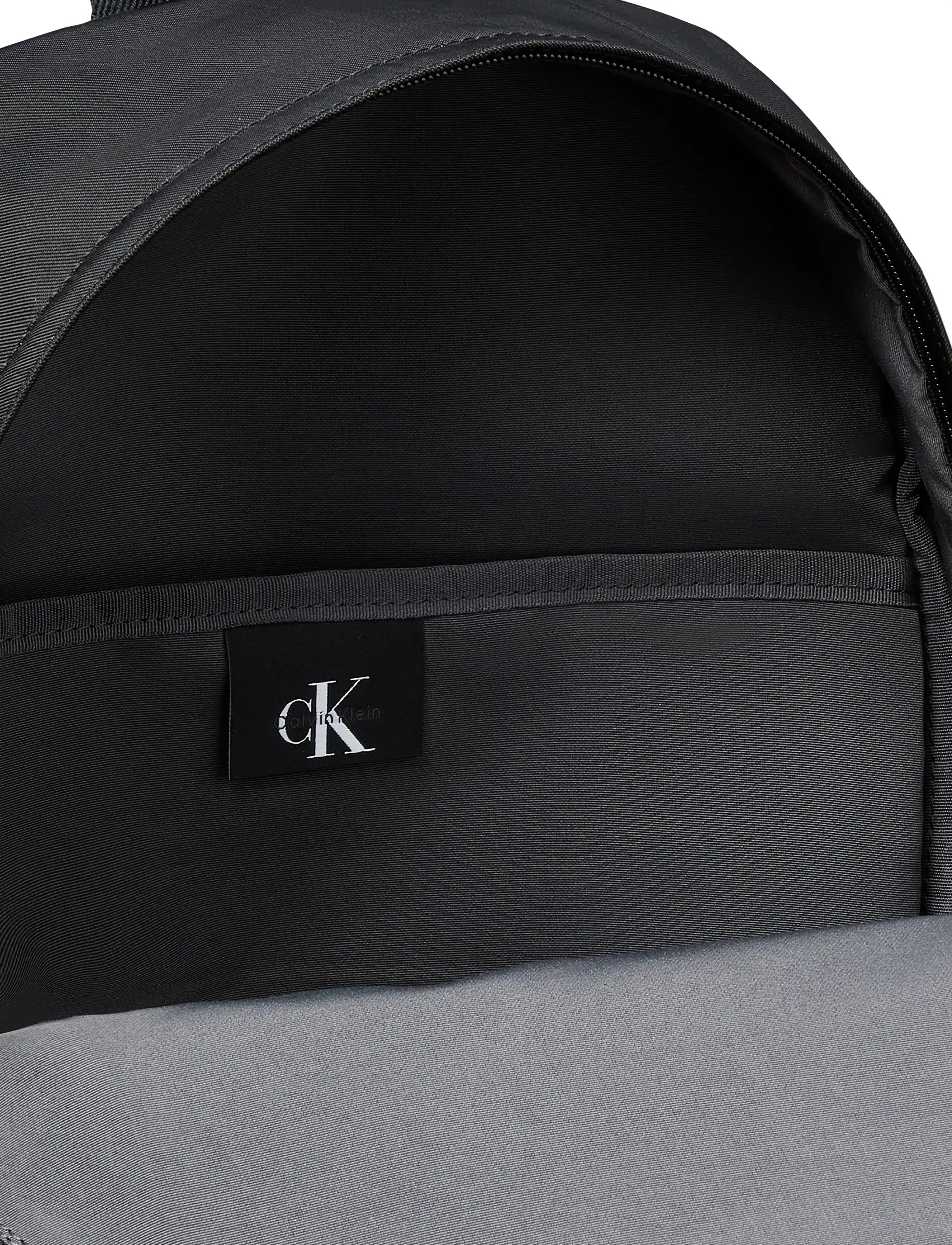 Calvin Klein - BOLD DBL PKT BACKPACK - aksessuaarid - black - 3