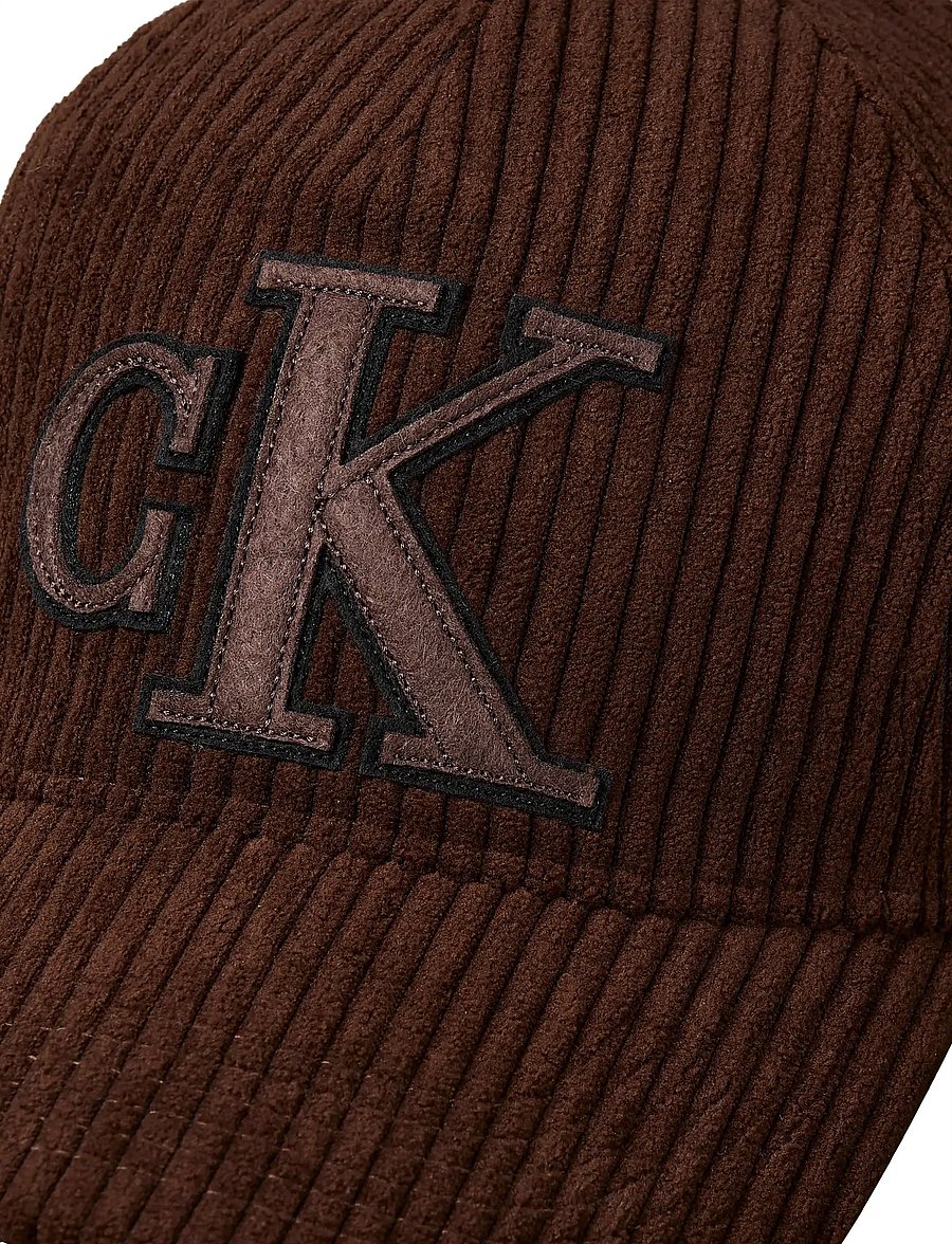 Calvin Klein - FELT MONOGRAM PATCH CAP - kappen - chocolate martini - 3