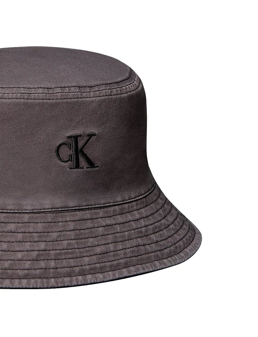Calvin Klein - WASHED MATERIAL REVERSIBLE BUCK - Ämber-kübarad - black - 2