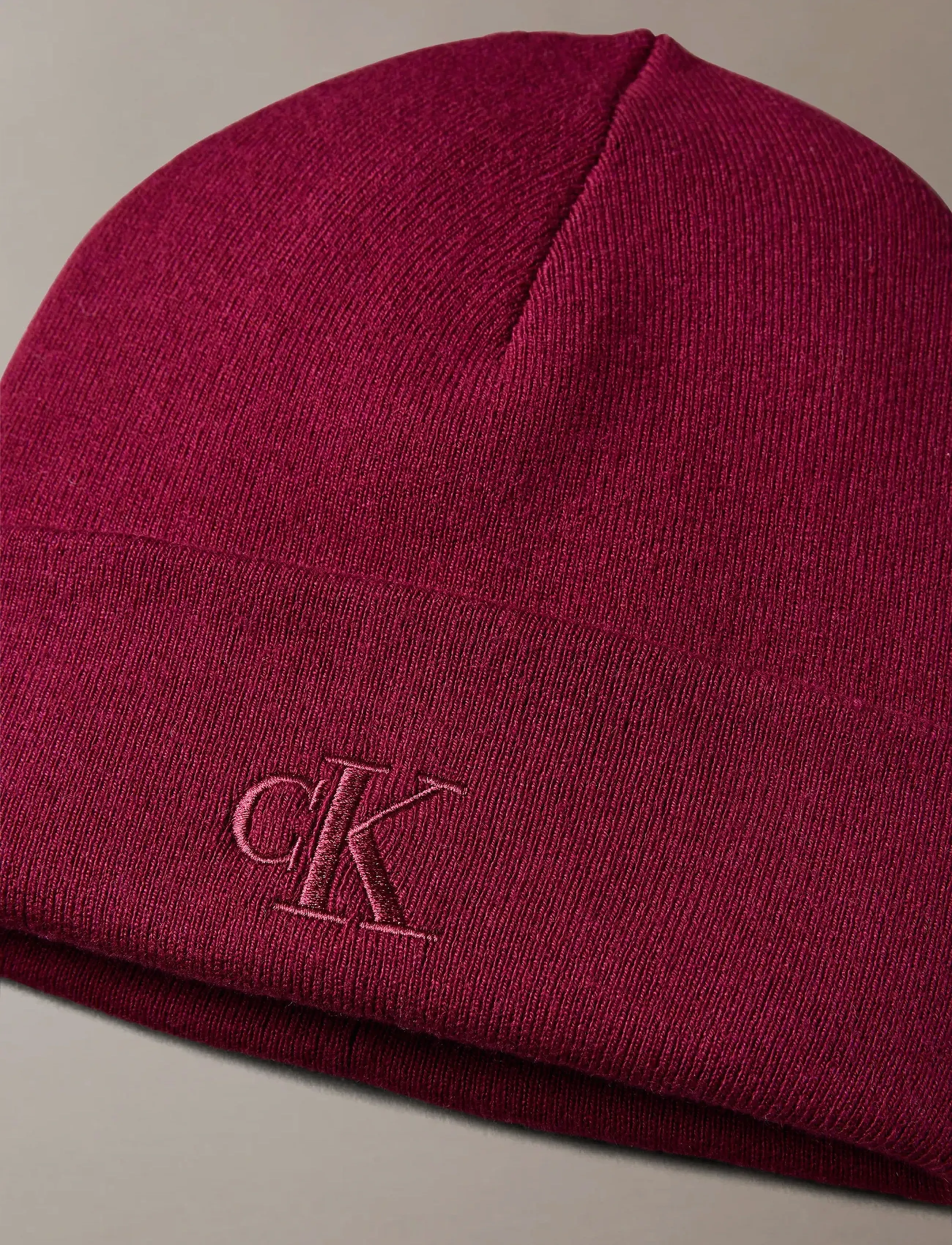 Calvin Klein - CK FINE RIB BEANIE - beet red - 4