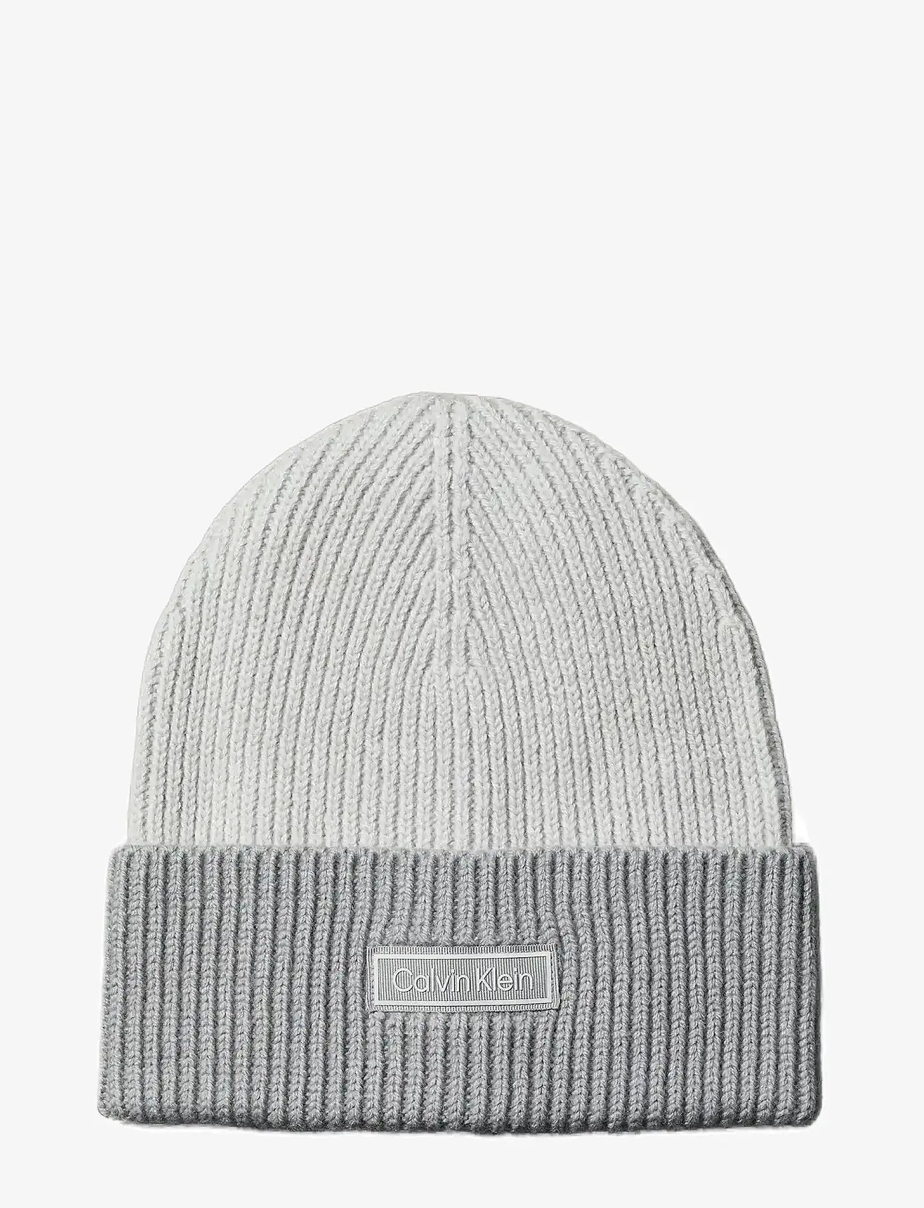 Calvin Klein - PATCH WOOL CHUNKY RIB BEANIE - accessoires - quiet gray chiseled stone - 0