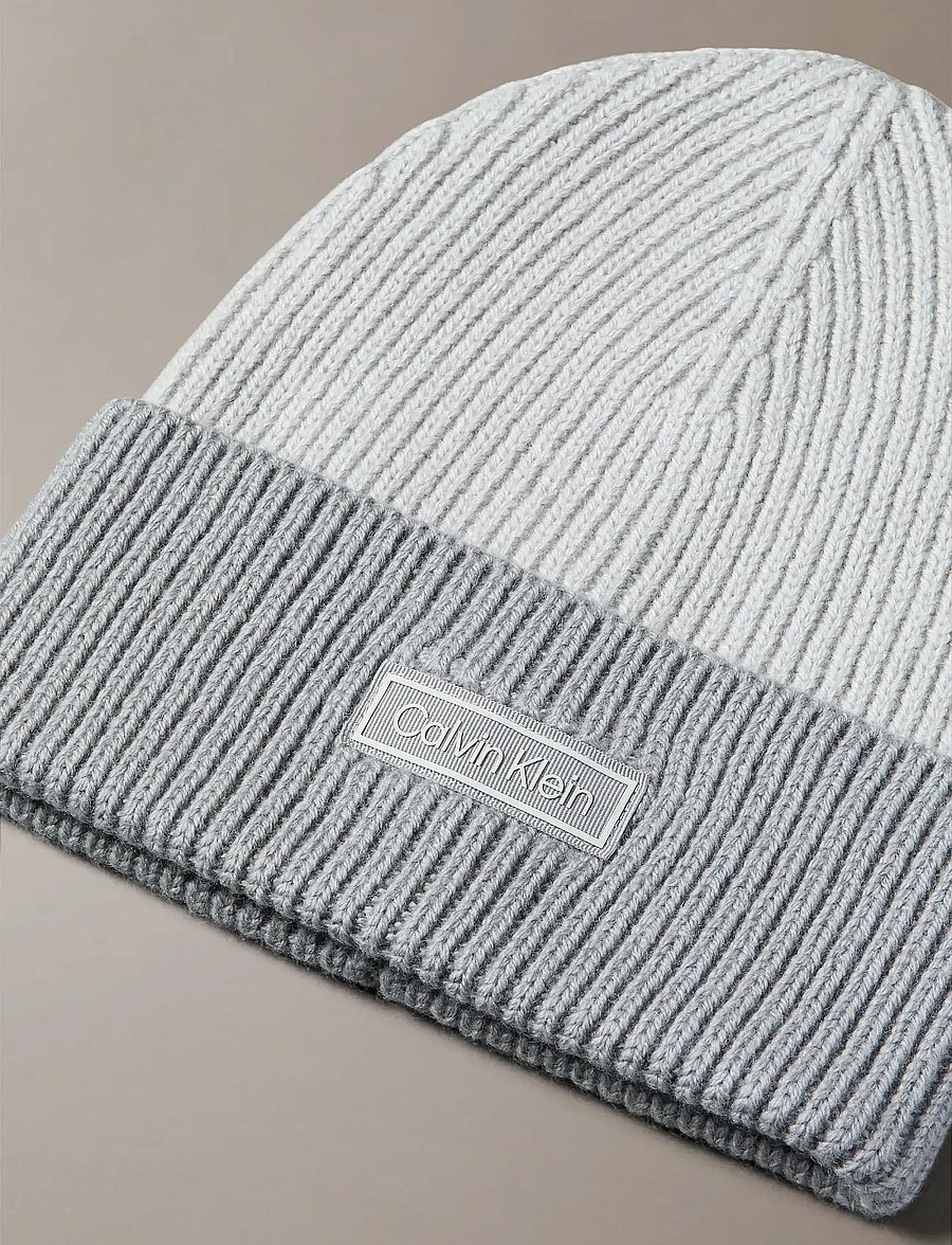 Calvin Klein - PATCH WOOL CHUNKY RIB BEANIE - beanies - quiet gray chiseled stone - 5