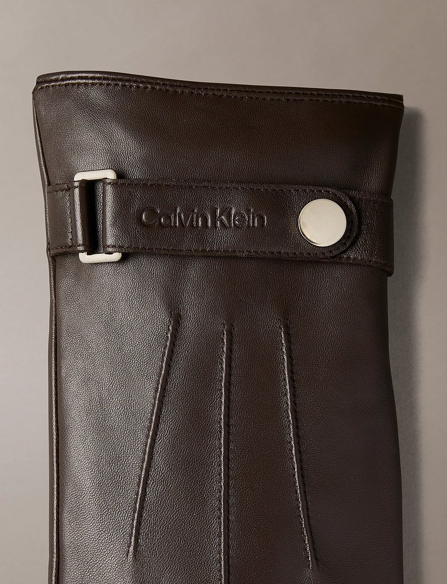Calvin Klein - LOGO STRAP SMOOTH LEATHER GLOVES - shoppa efter tillfälle - black coffee - 2