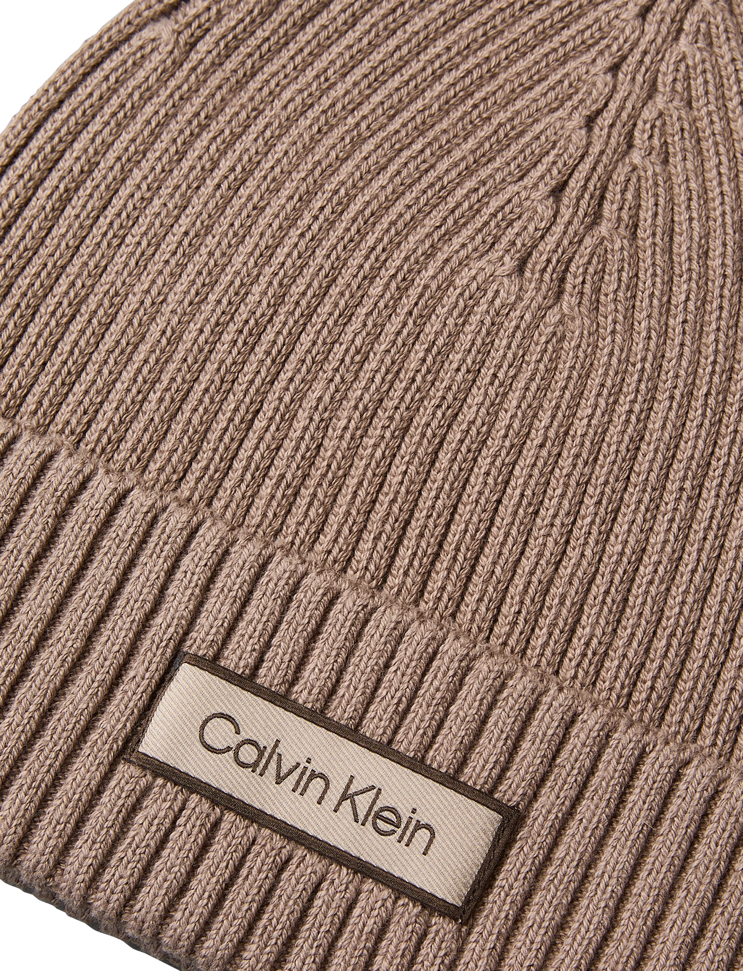 Calvin Klein - PATCH CHUNKY RIB COTTON BEANIE - nach anlass kaufen - desert taupe - 2