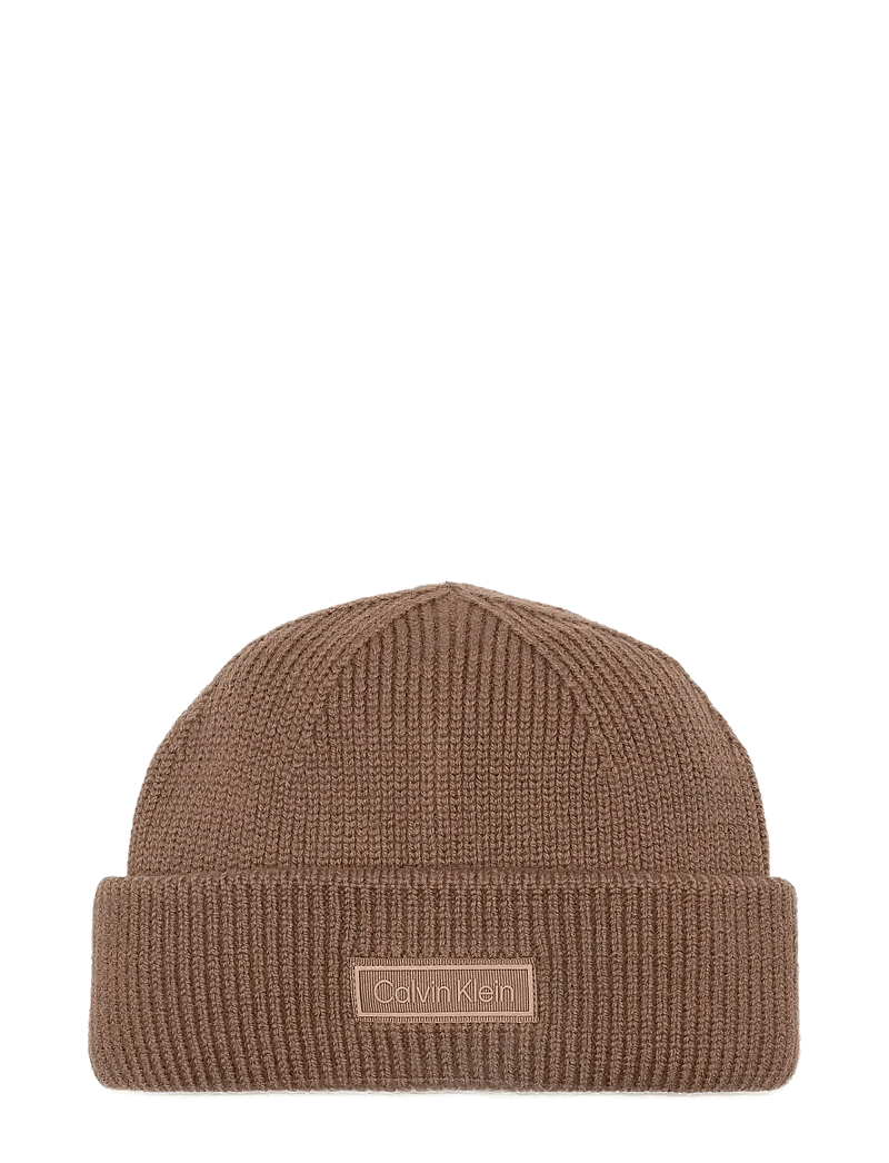 Calvin Klein - PATCH CHUNKY RIB DOCKER BEANIE - shoppa efter tillfälle - walnut - 1