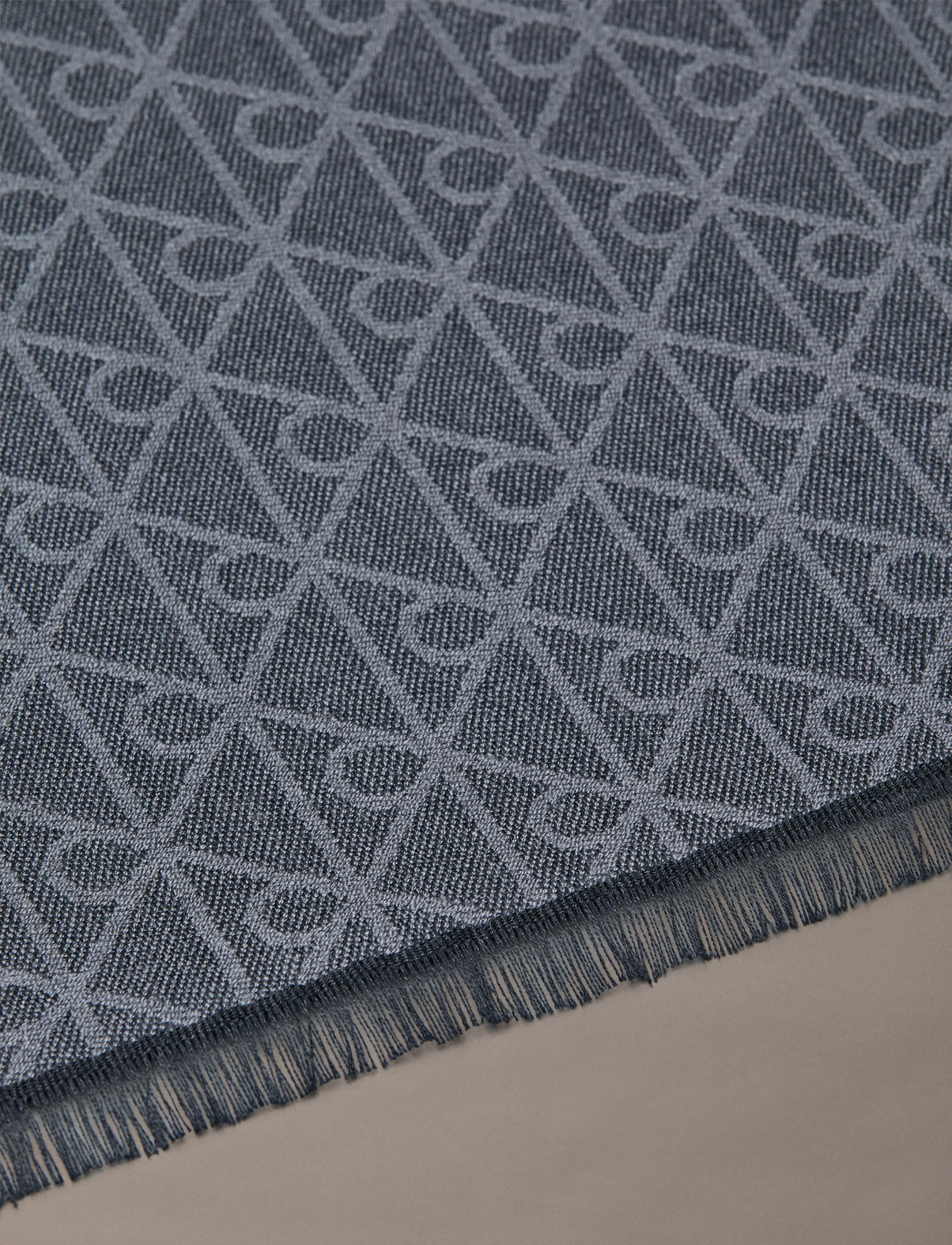 Calvin Klein - TONAL AOP JCQ LW SCARF - black - 5