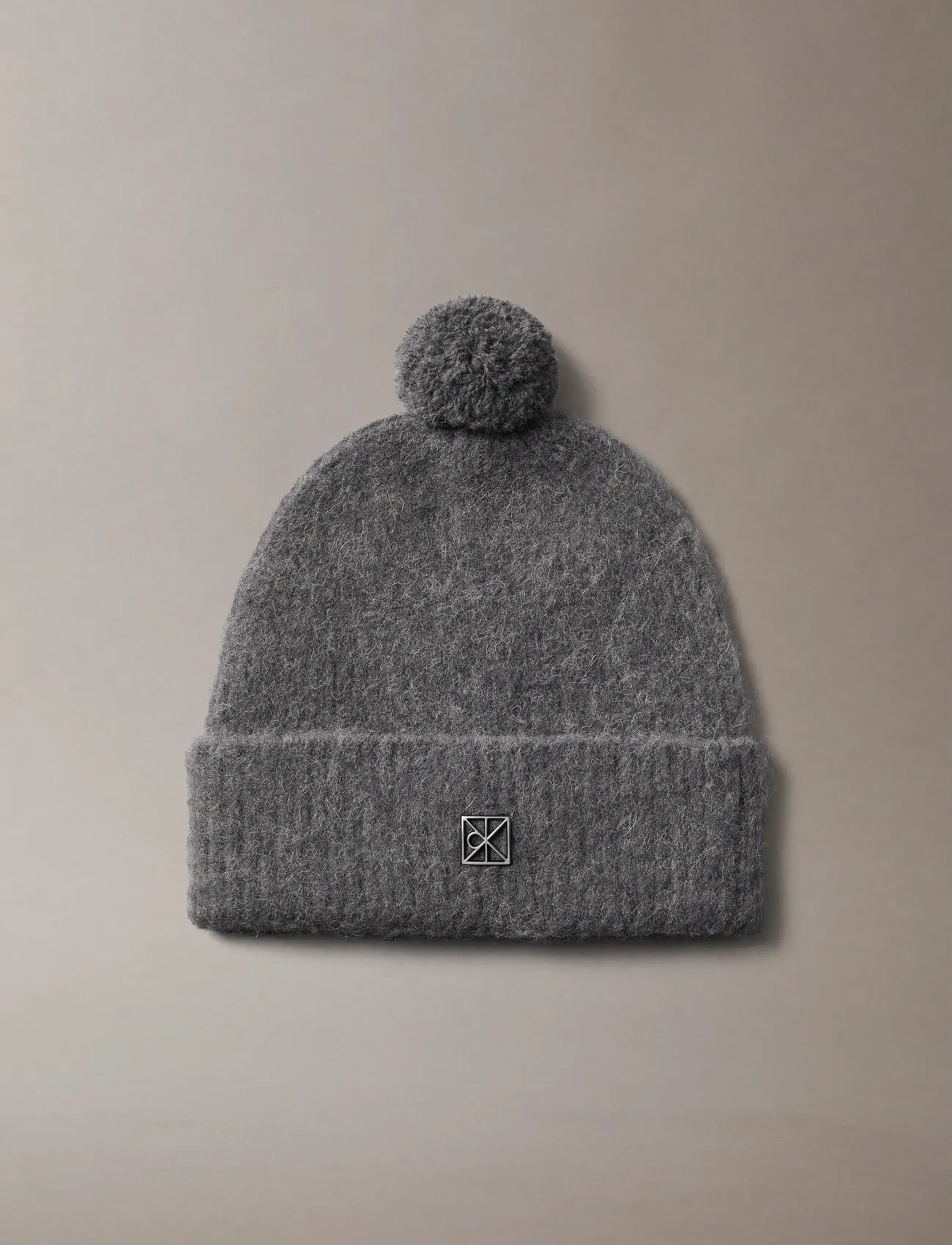 Calvin Klein - EMBLEM BRUSHED POMPOM BEANIE - accessoires - dark grey - 2