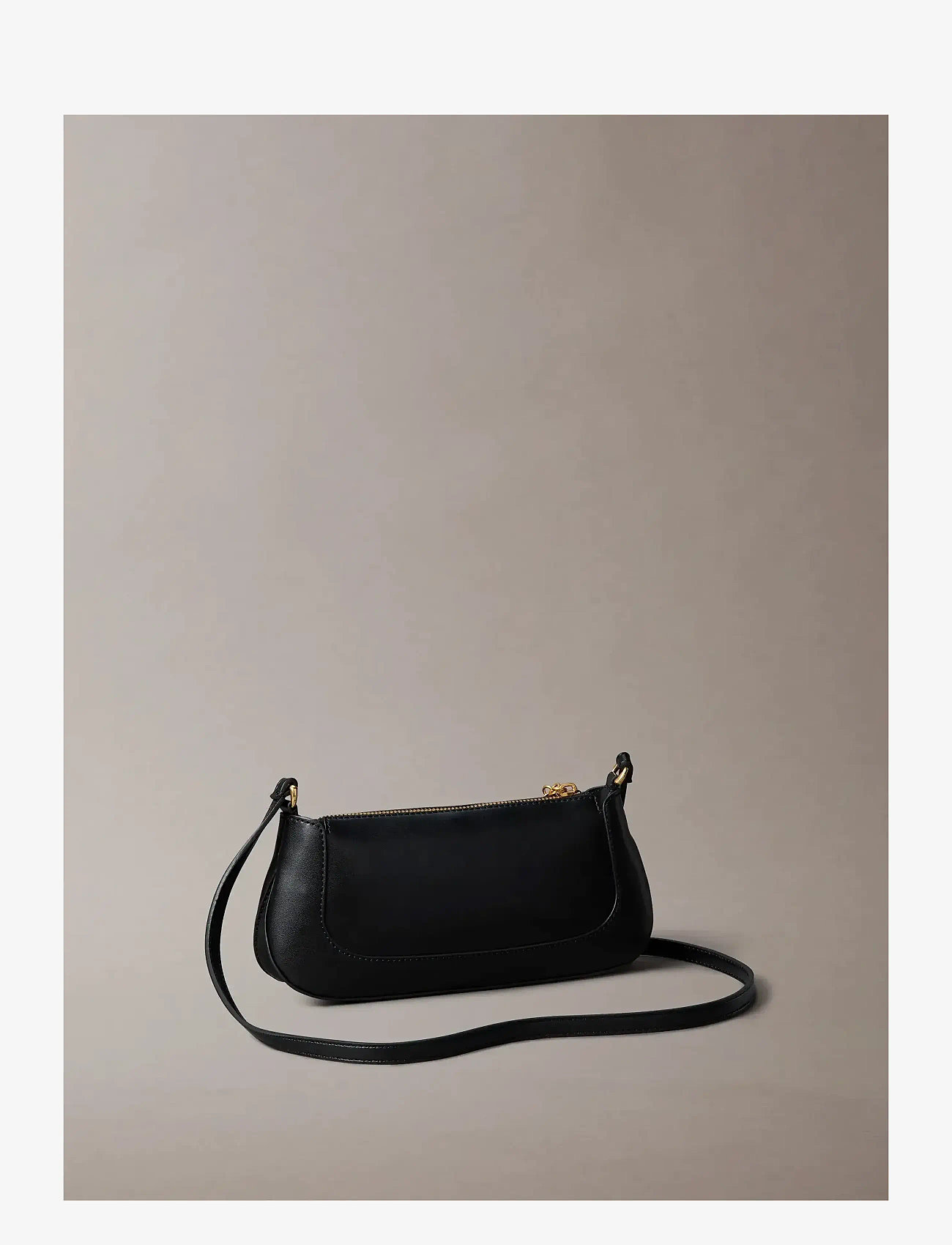 Calvin Klein - HARDWARE ZIP CROSSBODY - accessoires - black - 1