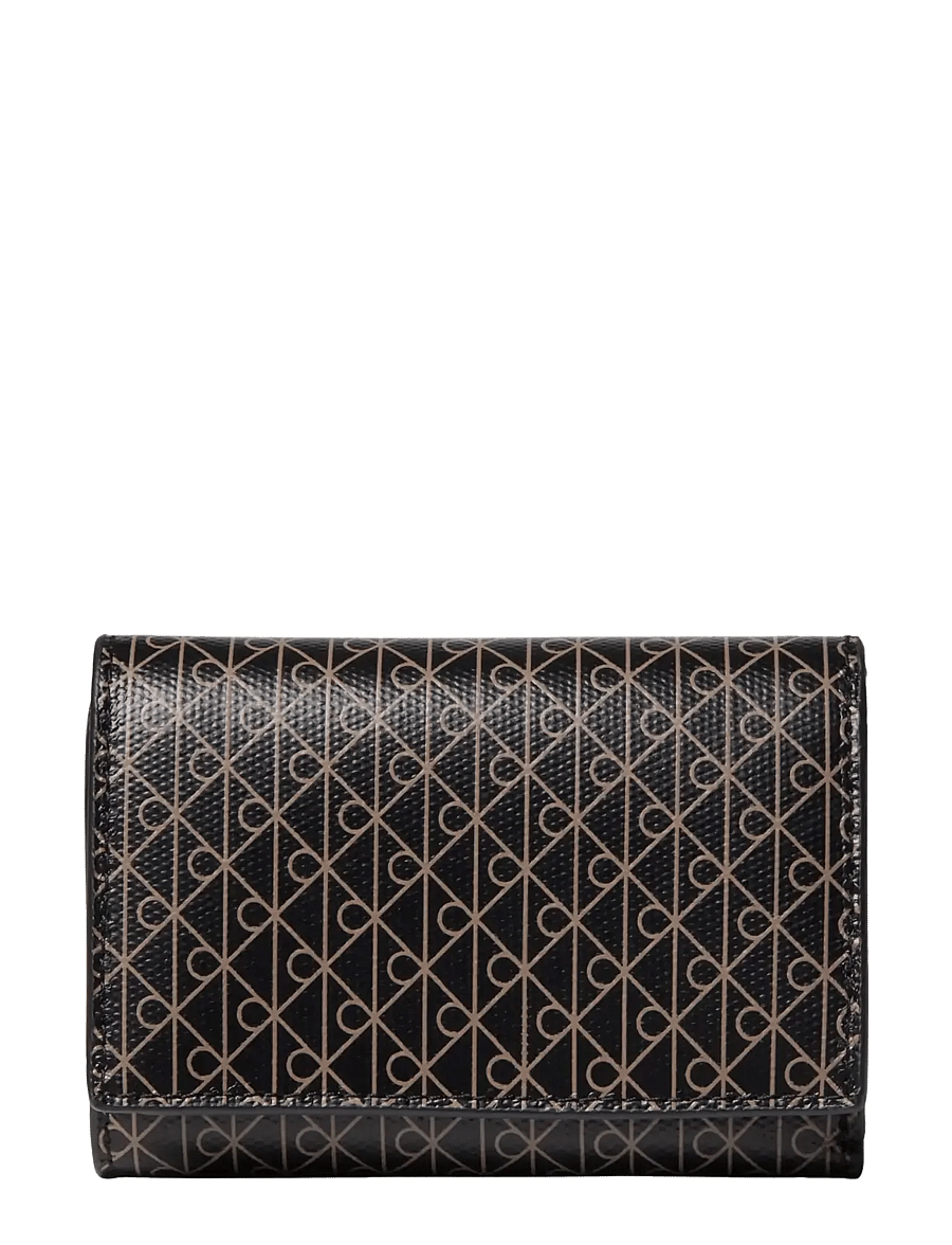 Calvin Klein - EMBLEM AOP TRIFOLD W/ ZIP POCKET - punge - black aop - 0
