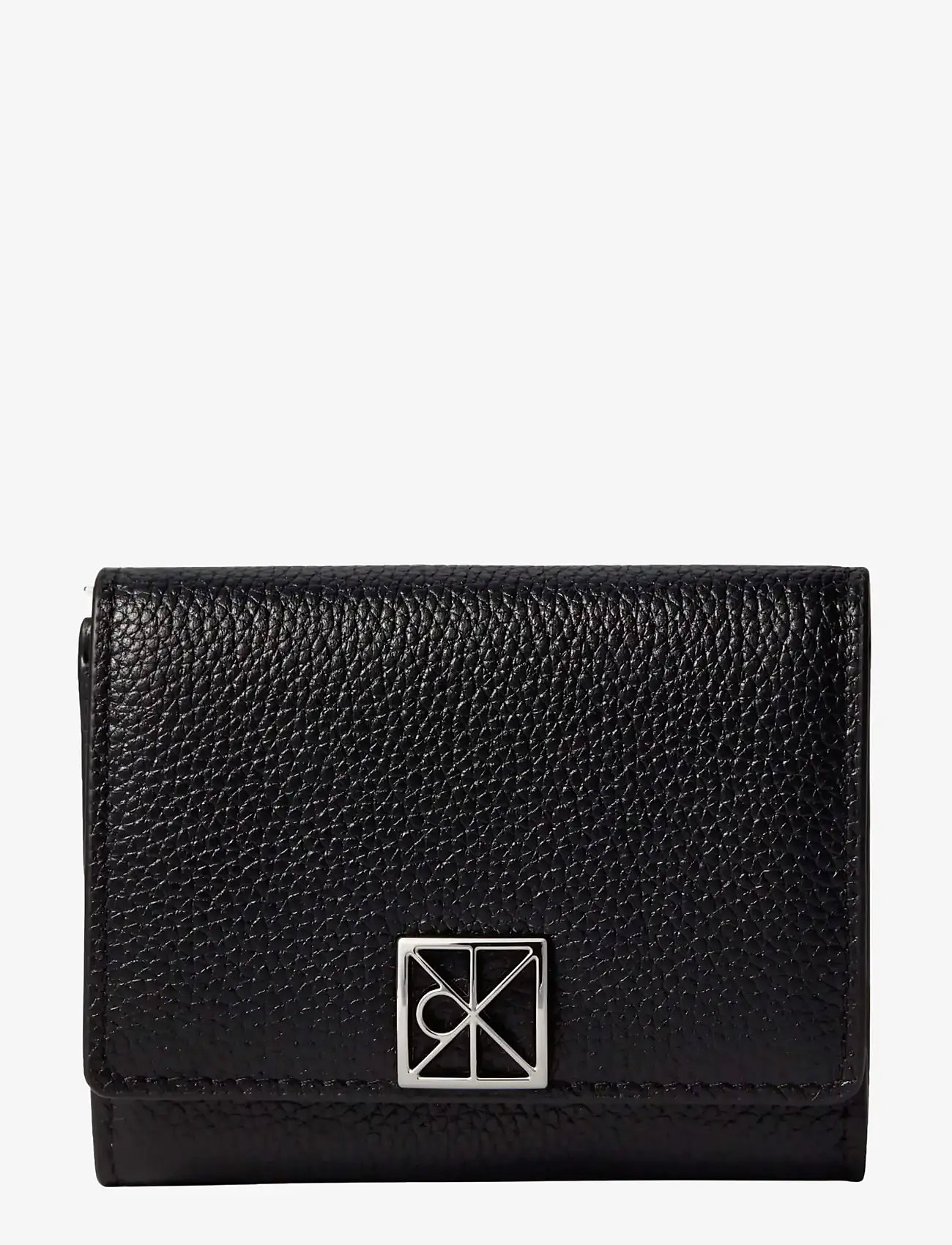 Calvin Klein - EMBLEM HW PEBBLE TRIFOLD W/ZIP - punge - black - 0