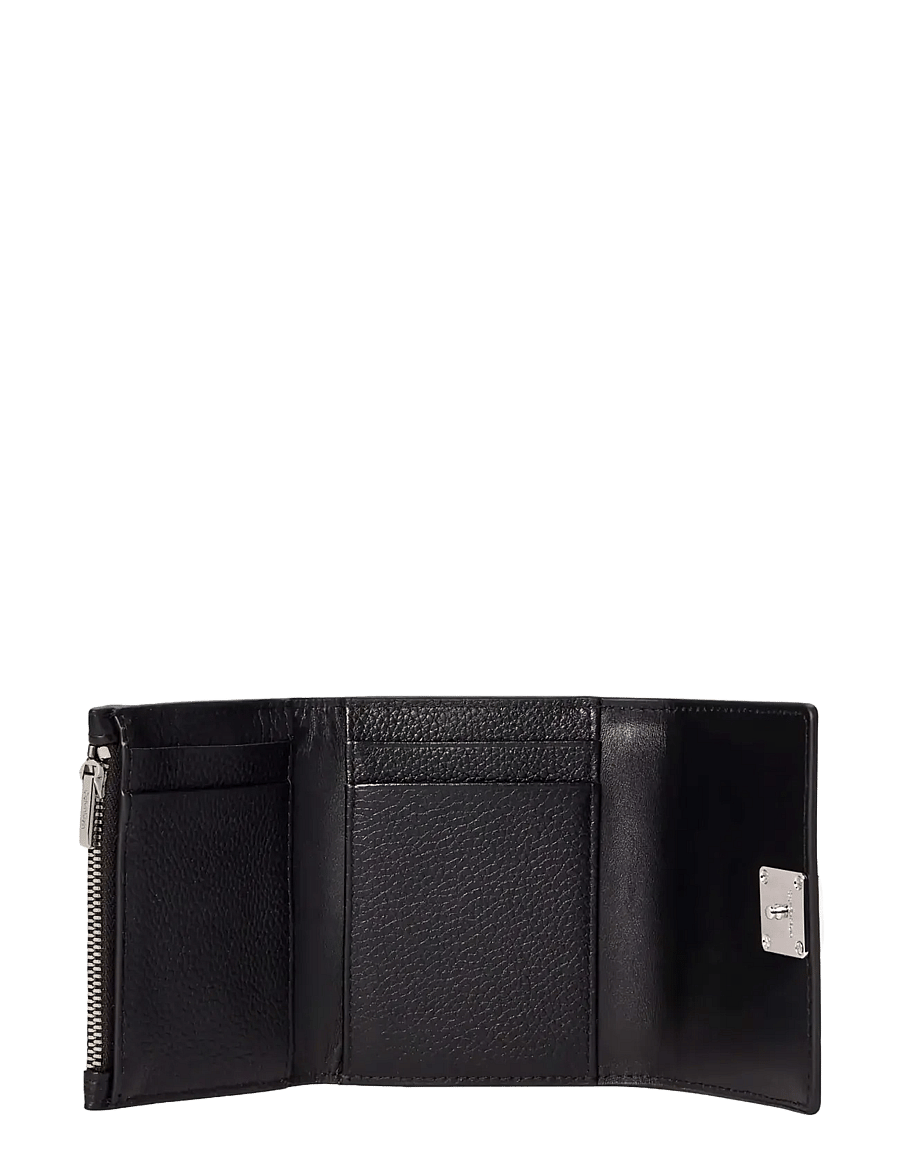Calvin Klein - EMBLEM HW PEBBLE TRIFOLD W/ZIP - piniginės - black - 2
