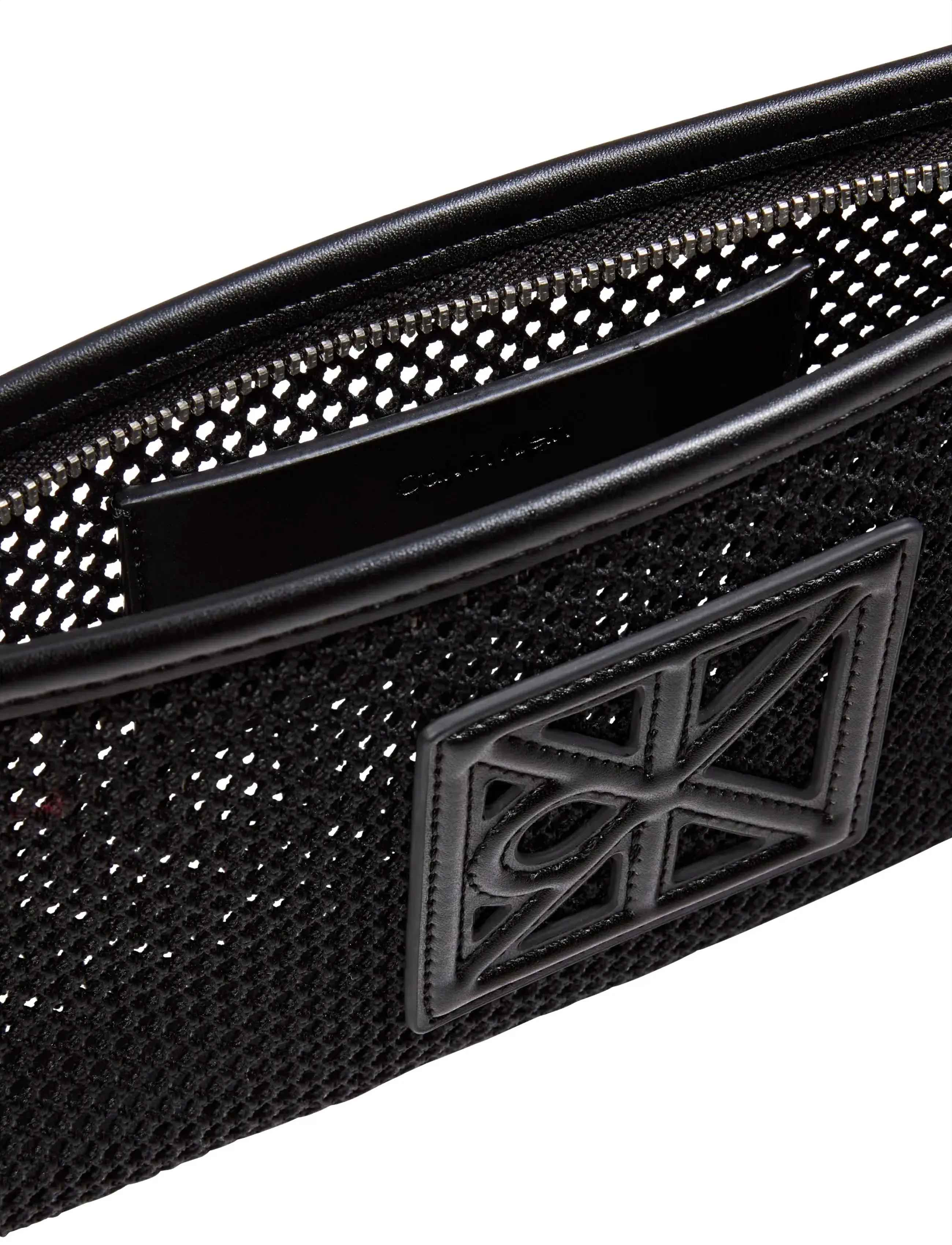 Calvin Klein - EMBLEM MESH CONVERTIBLE POUCH - hverdags stil - black - 2