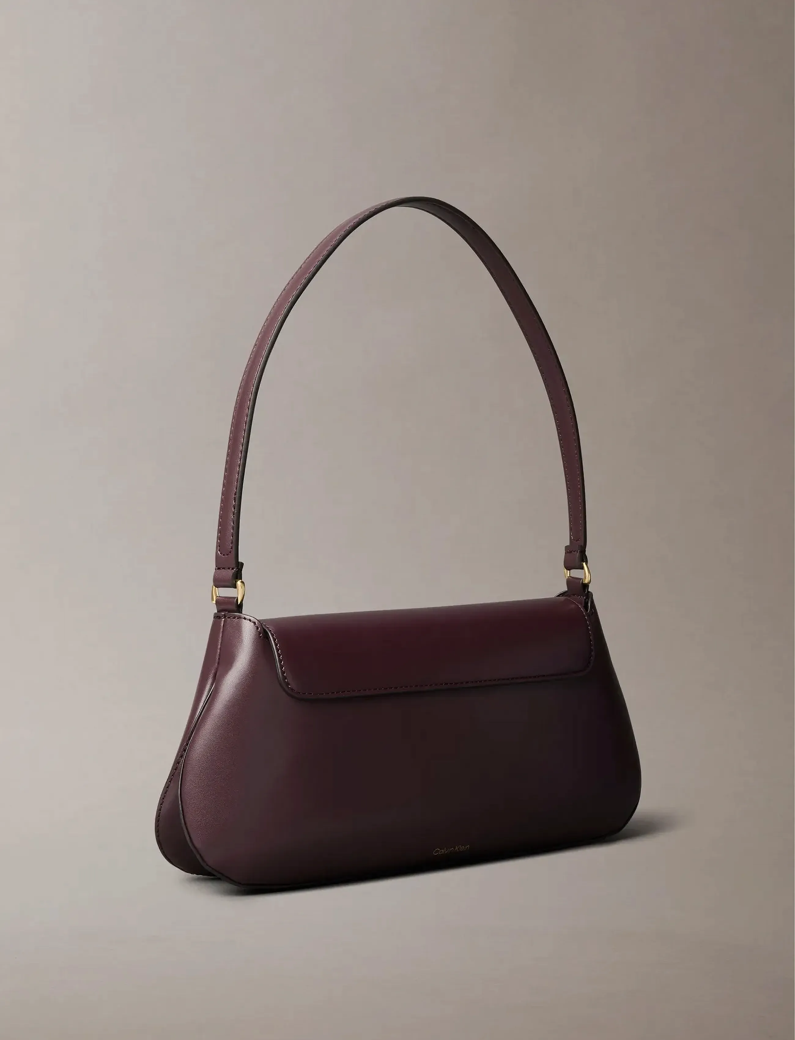 Calvin Klein - HARDWARE FLAP SHOULDER BAG - fudge - 4