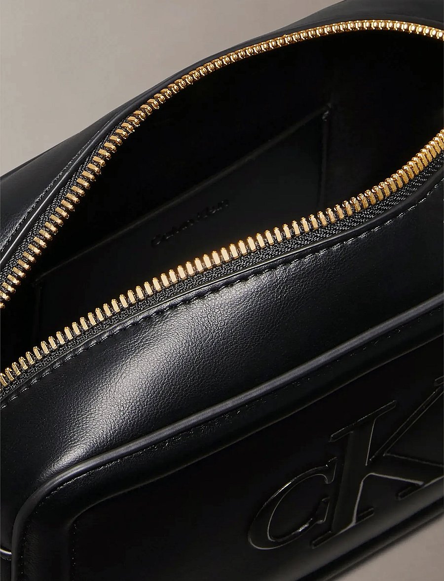 Calvin Klein - BOLD CK CAMERA BAG - crossbody bags - black - 2