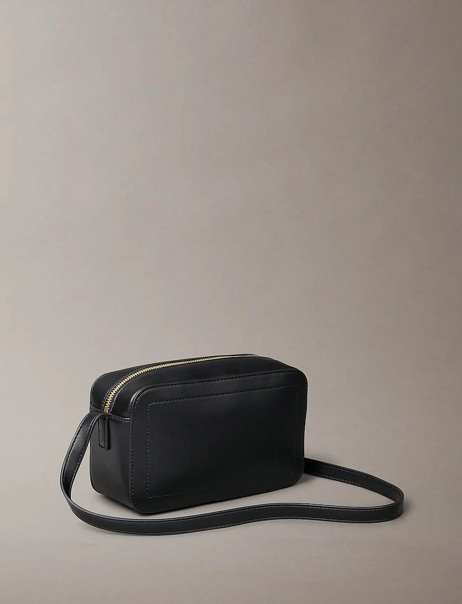 Calvin Klein - BOLD CK CAMERA BAG - crossbody bags - black - 3