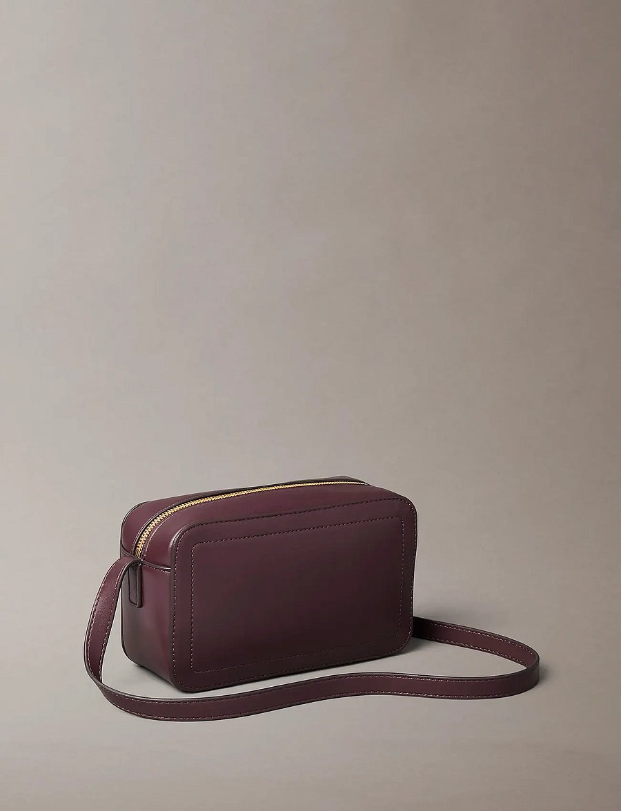 Calvin Klein - BOLD CK CAMERA BAG - crossbody bags - fudge - 4