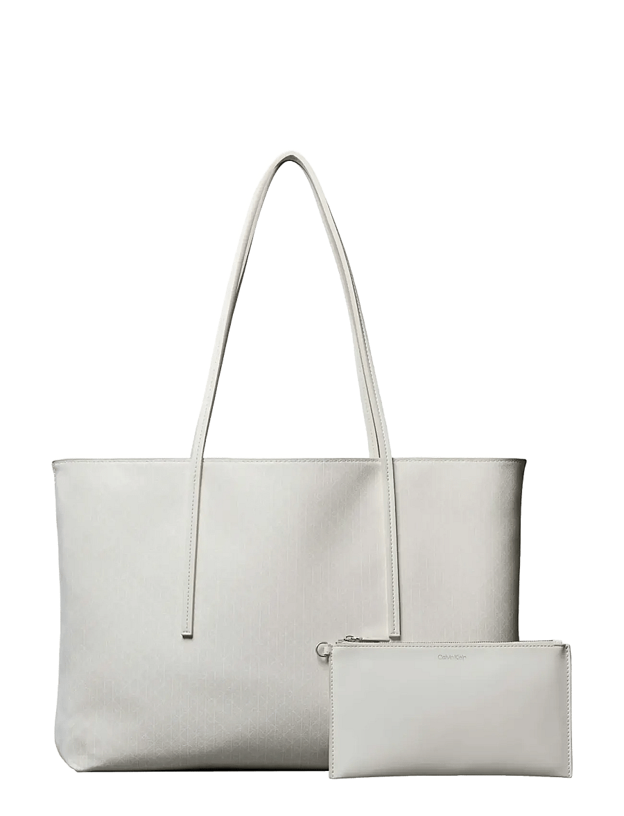 Calvin Klein - EMBLEM AOP TOTE W/ POUCH - shoppere - lily white aop - 1