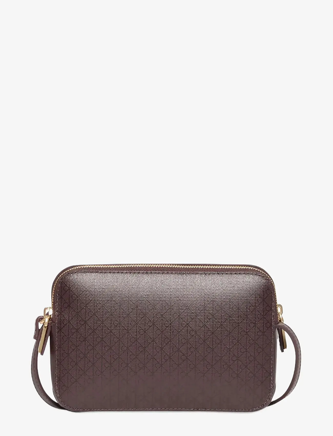 Calvin Klein - EMBLEM AOP ELONGATED CAMERA BAG - crossbody kotid - fudge aop - 0