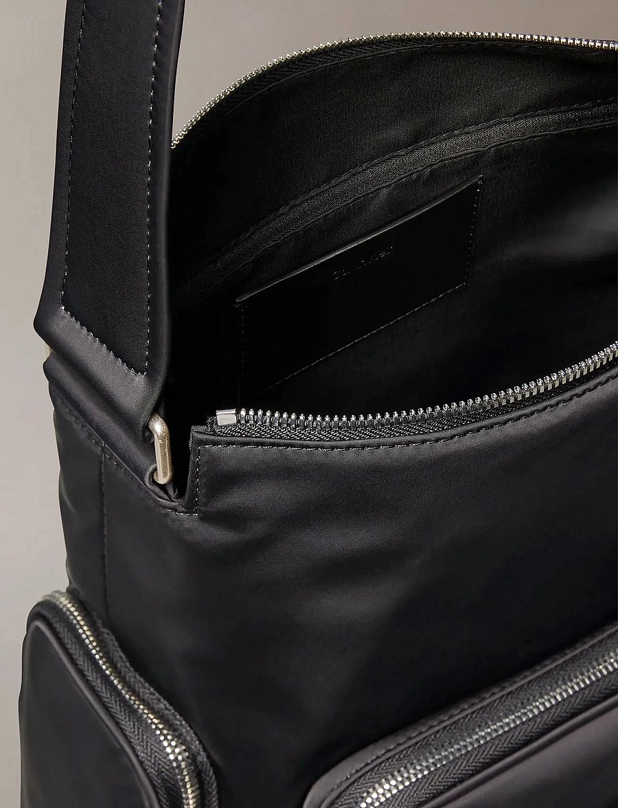 Calvin Klein - POCKET NYLON SATCHEL - besondere anlässe - black - 1