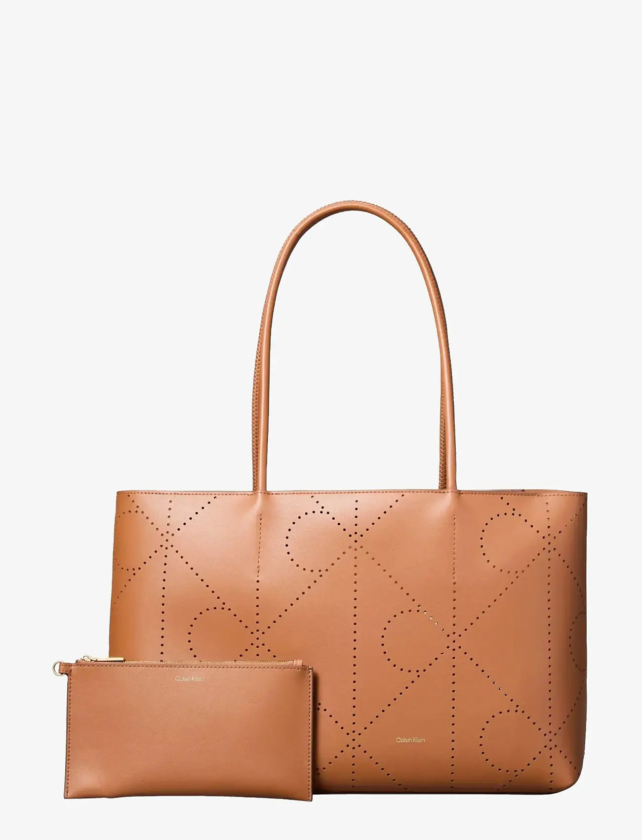 Calvin Klein - EMBLEM AOP PERFOR LTHR TOTE - shoppingväskor - argan oil - 1