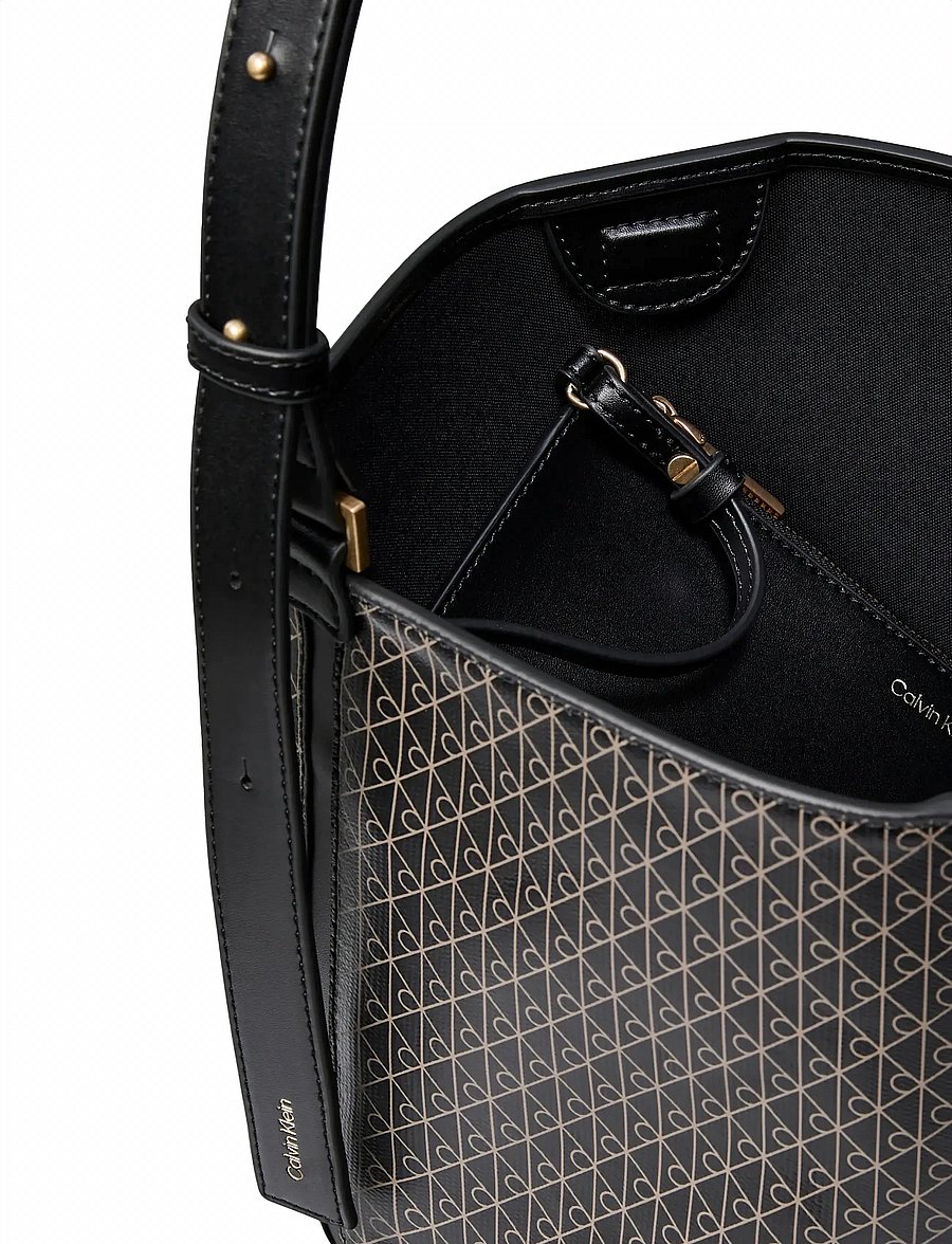 Calvin Klein - EMBLEM AOP MEDIUM BUCKET - igapäevane stiil - black aop - 3