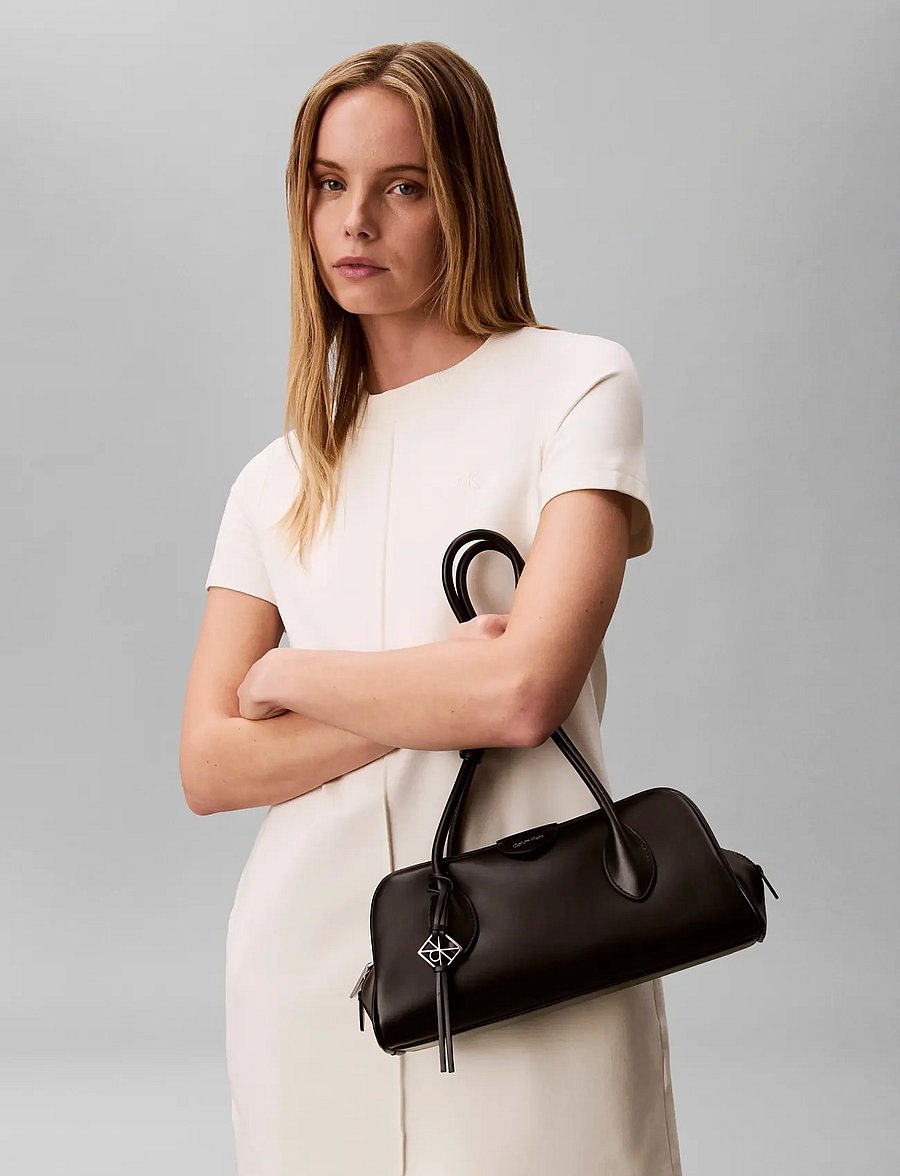 Calvin Klein - EMBLEM TRIO SHOULDER BAG - schultertaschen - black - 0