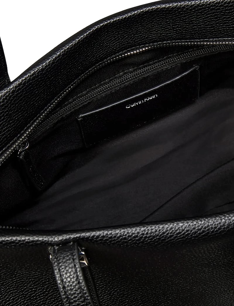 Calvin Klein - EMBLEM HW PEBBLE TOTE - tote bags - black - 3