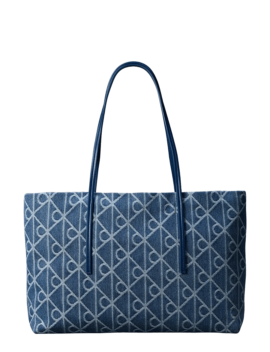Calvin Klein - EMBLEM AOP DENIM TOTE W/ POUCH - shoppere - denim jqd medium wash - 0