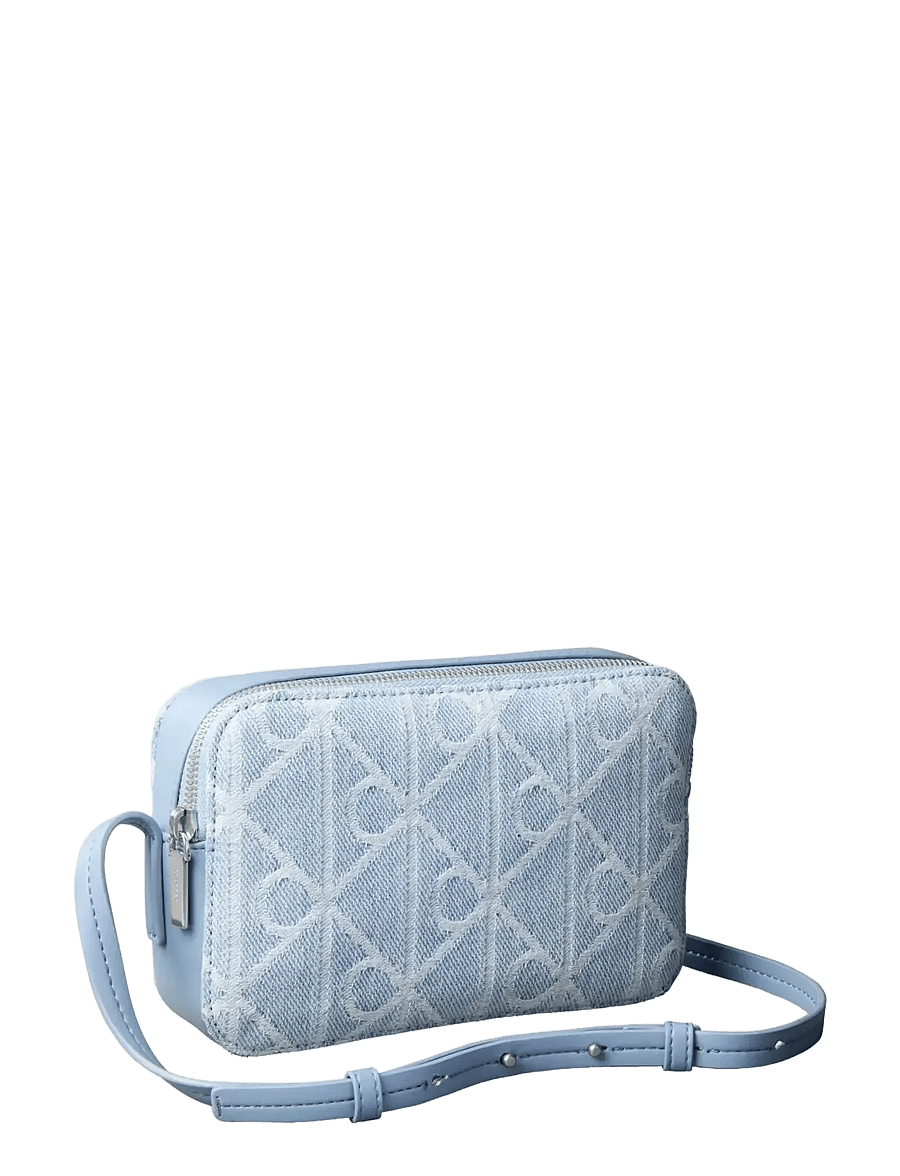 Calvin Klein - EMBLEM AOP DENIM CAMERA BAG - umhängetaschen - denim jqd light wash - 1