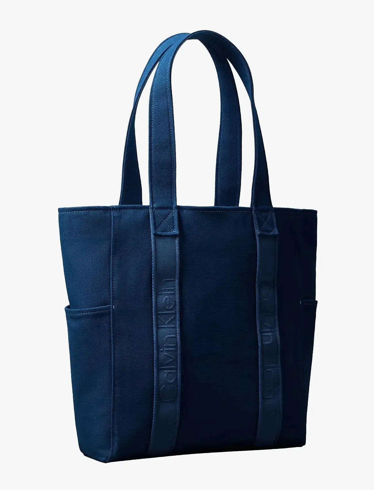 Calvin Klein - WEBBING STRAP CANVAS TOTE - shoppingväskor - ensign blue - 1